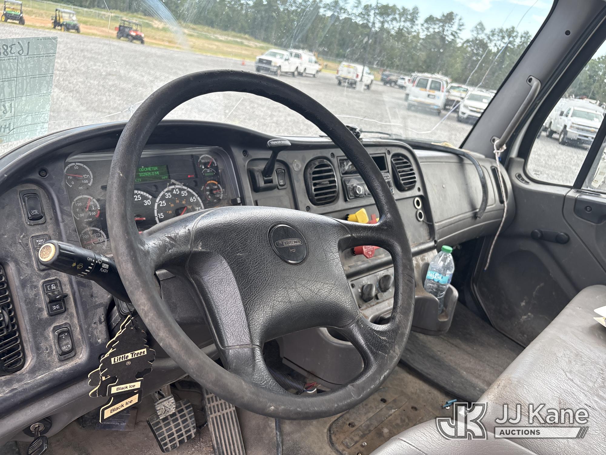 2017 Freightliner M2 106