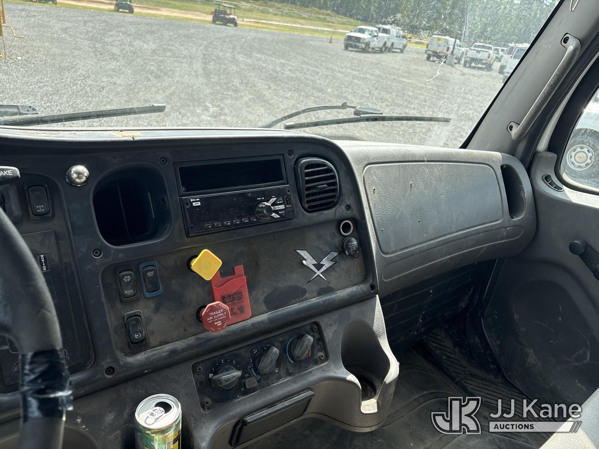 2018 Freightliner M2