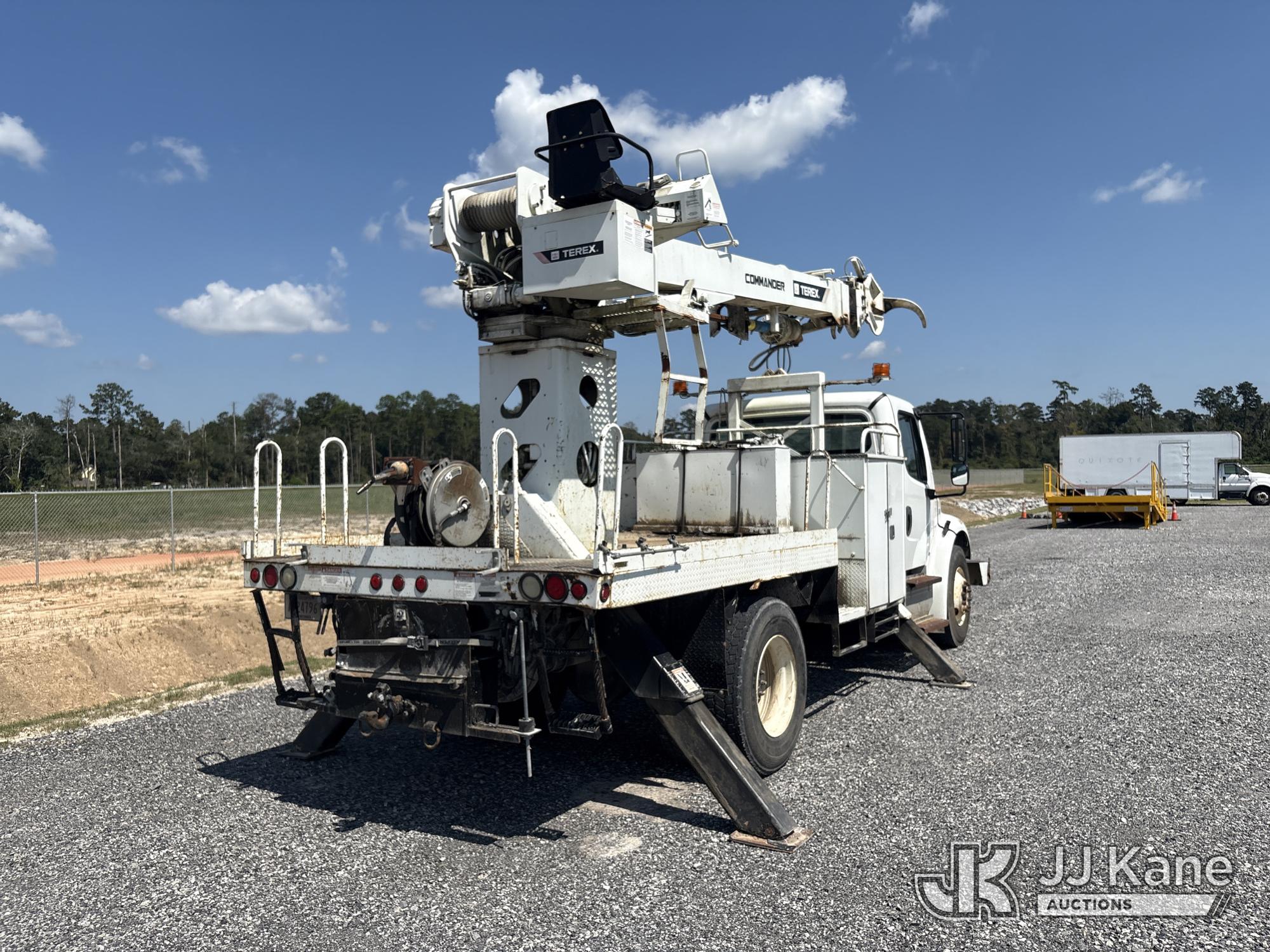 2015 Freightliner M2 106