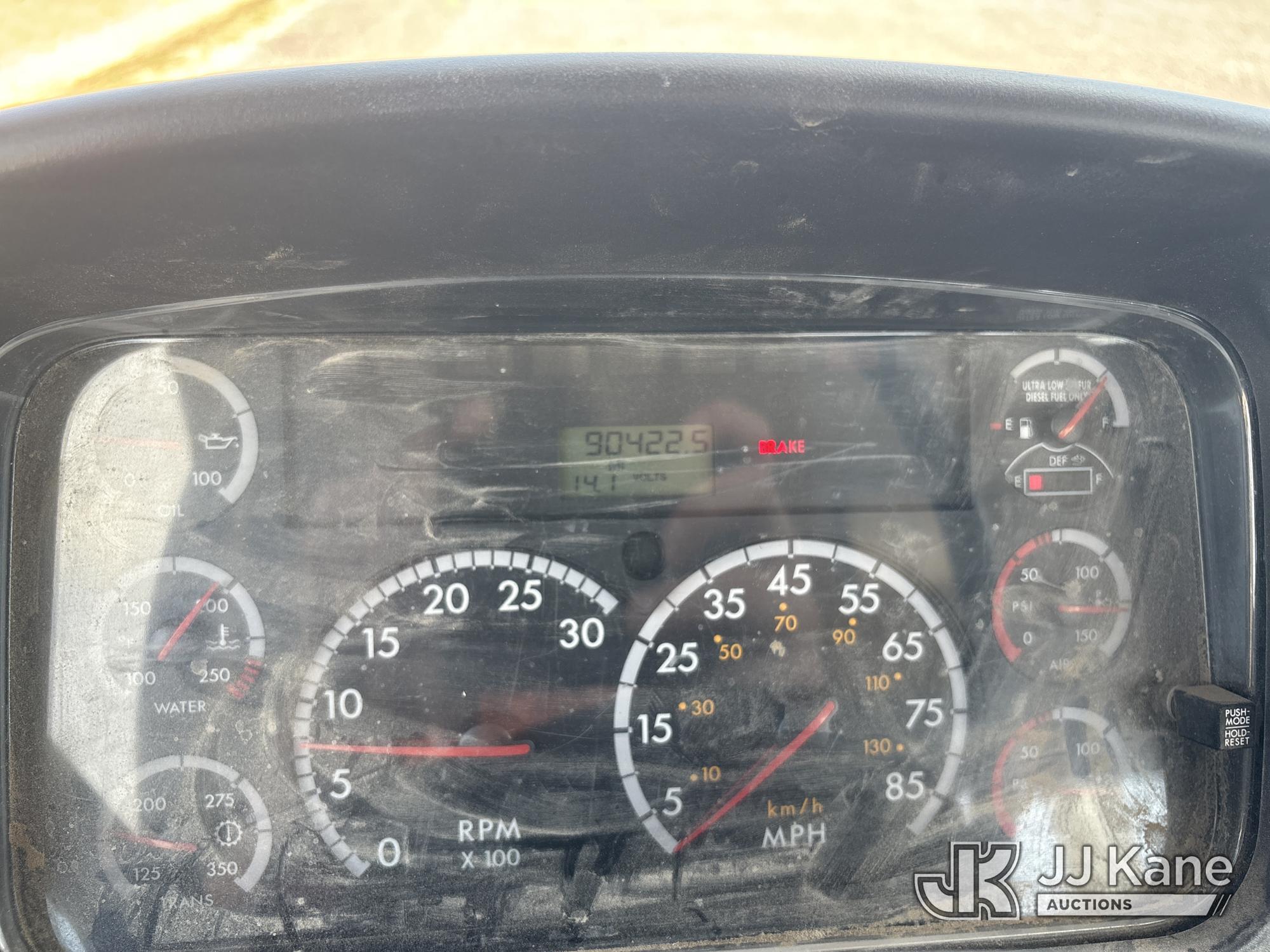 2015 Freightliner M2 106