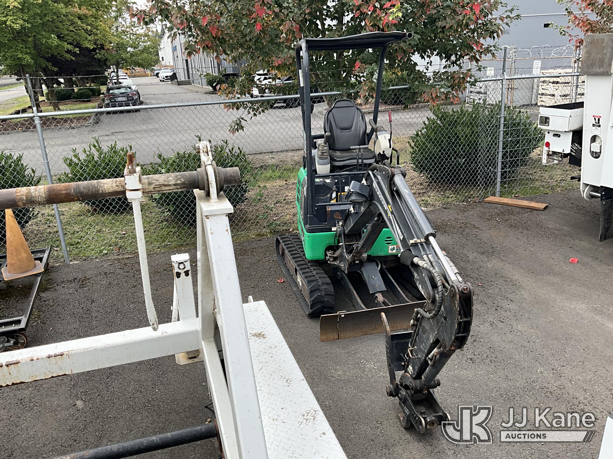 2018 John Deere 17G