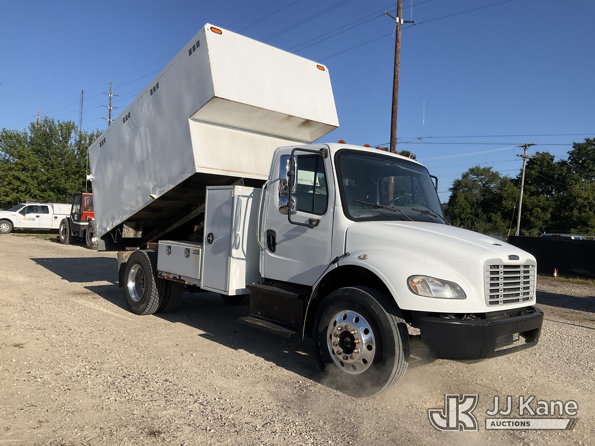 2015 Freightliner M2 106