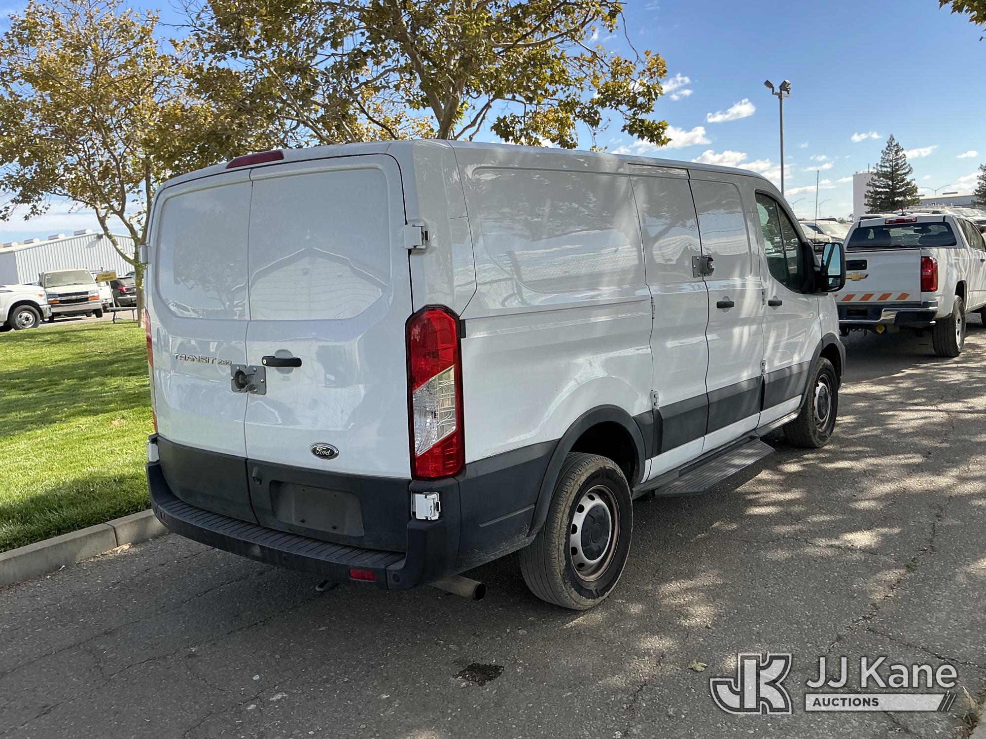 2021 Ford TRANSIT