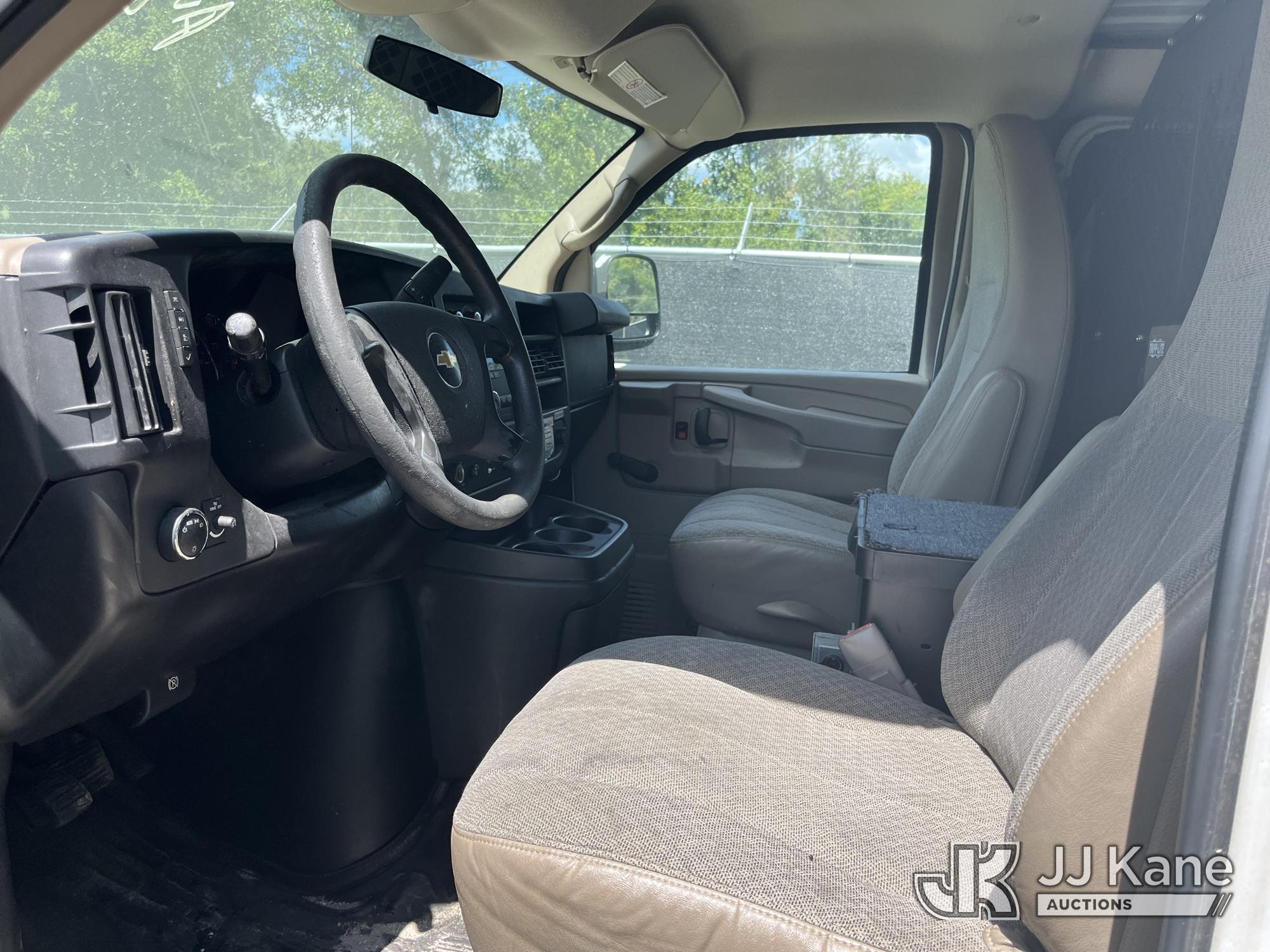 2011 Chevrolet Express G2500