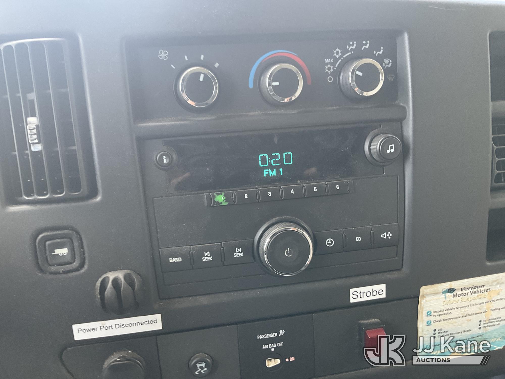 2011 Chevrolet EXPRESS G2500