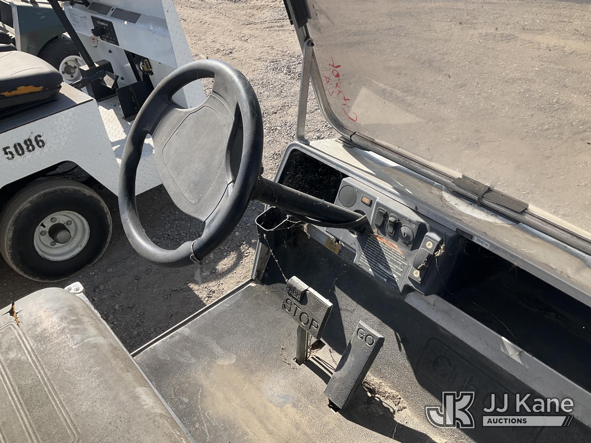 2011 Club Car CARRYALL 2