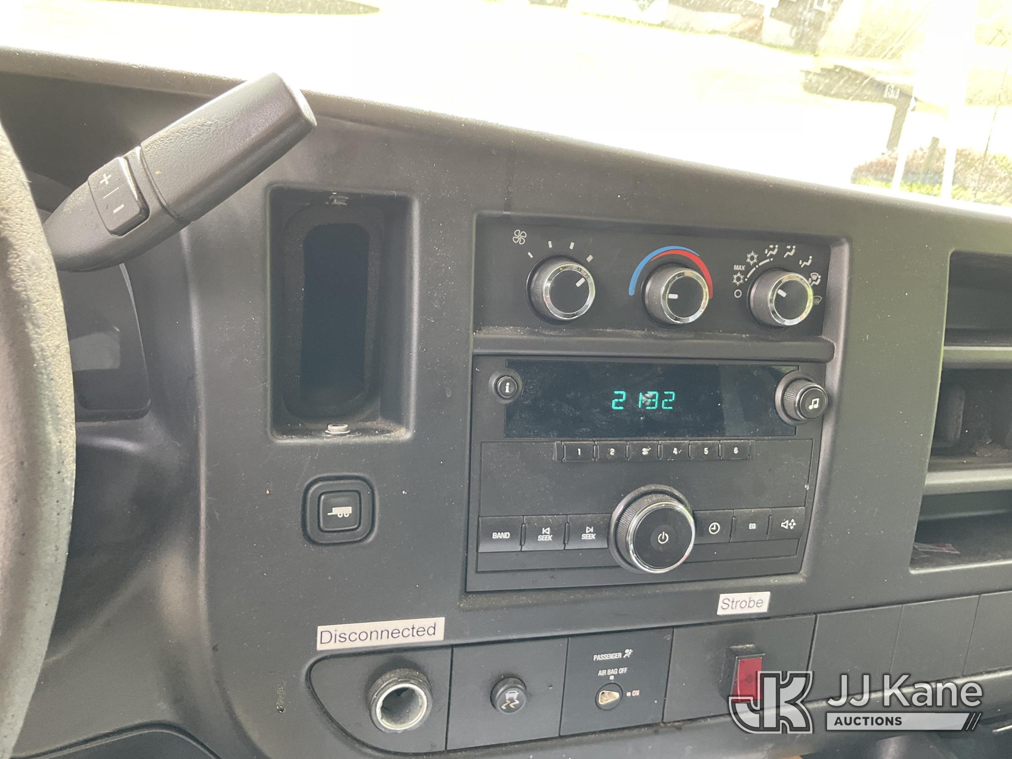 2011 Chevrolet EXPRESS G2500