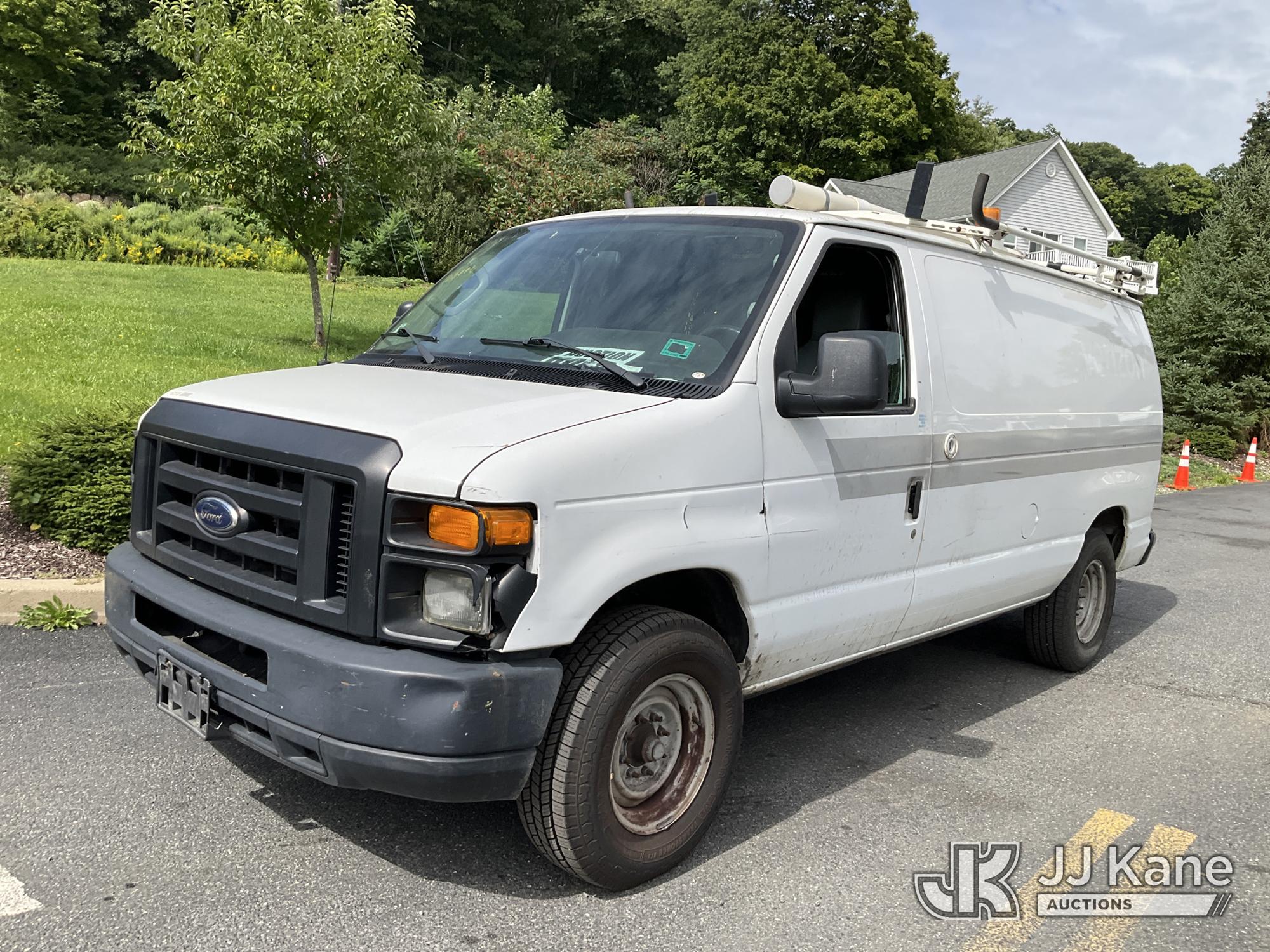 Photo of 2011 Ford Econoline