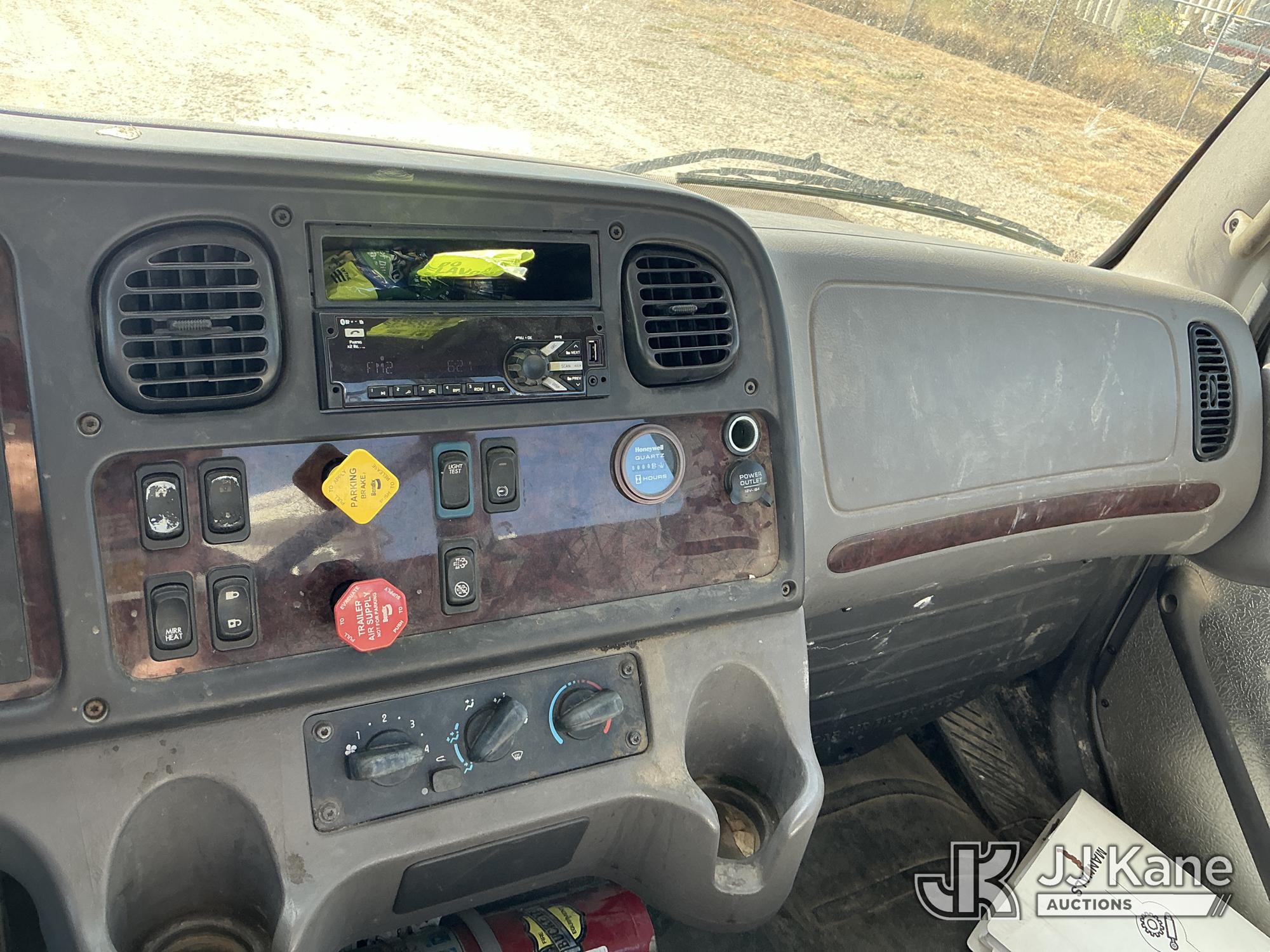 2020 Freightliner M2