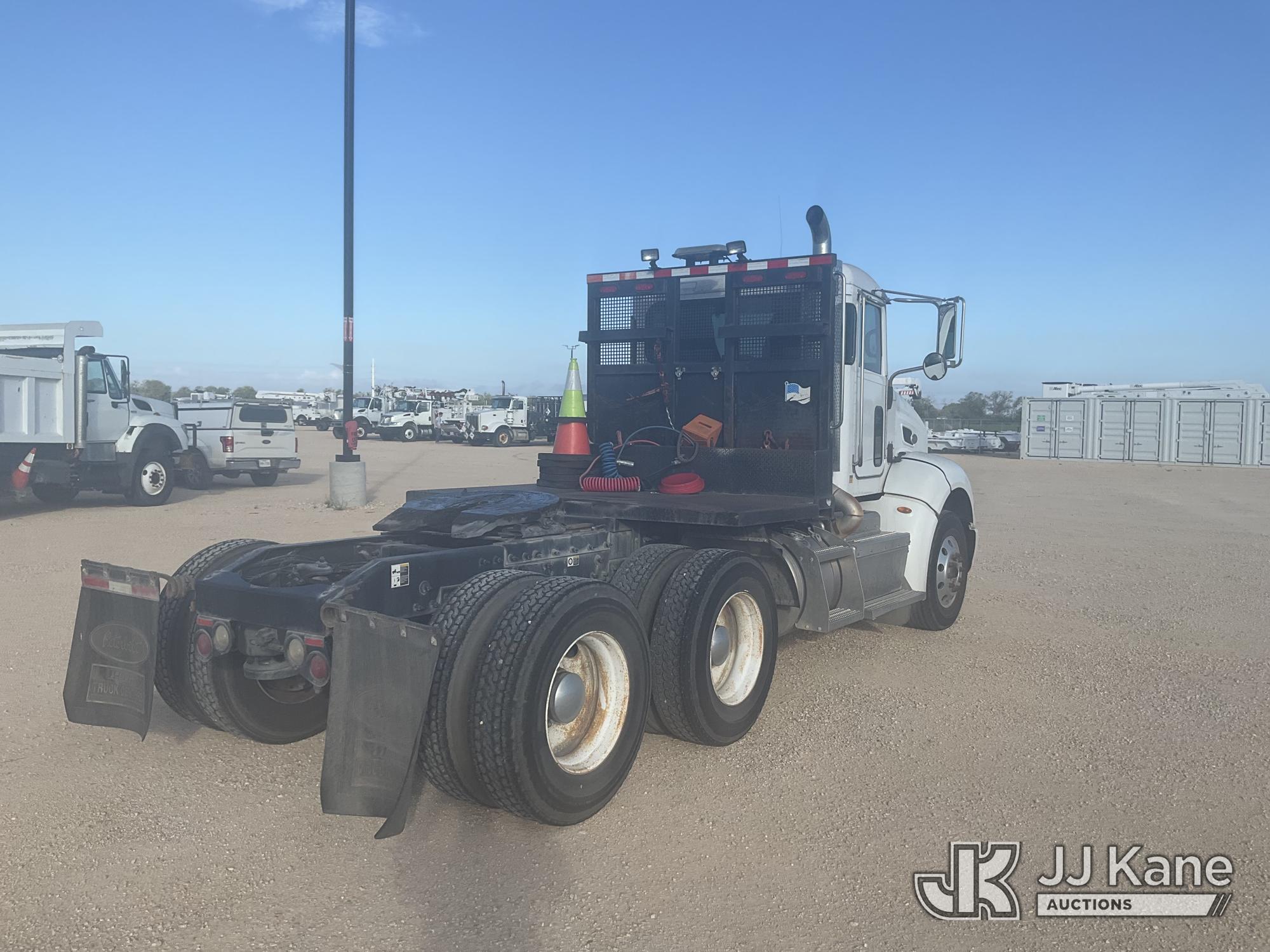 2012 Peterbilt 384