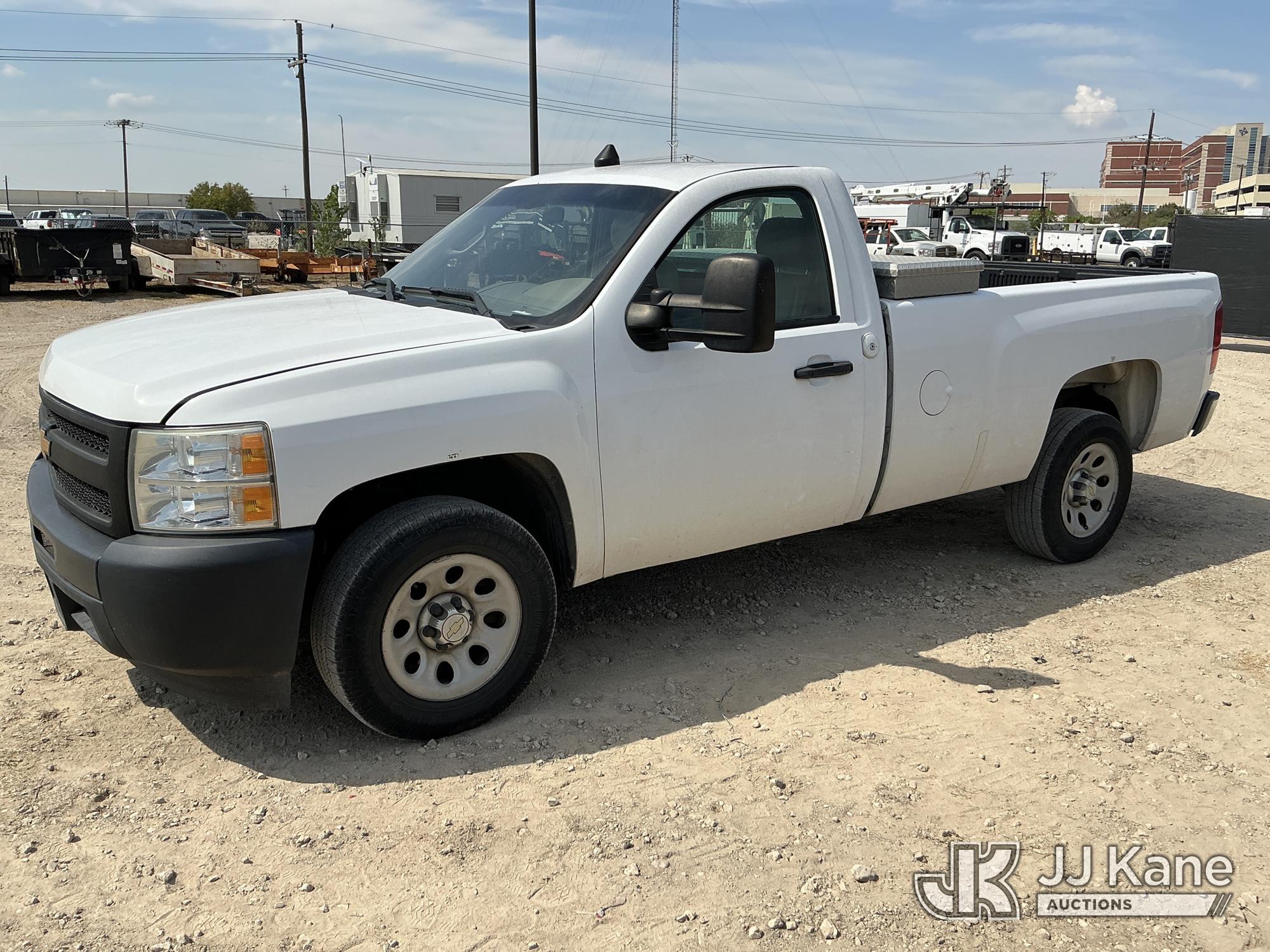 Photo of 2013 Chevrolet Silverado 1500