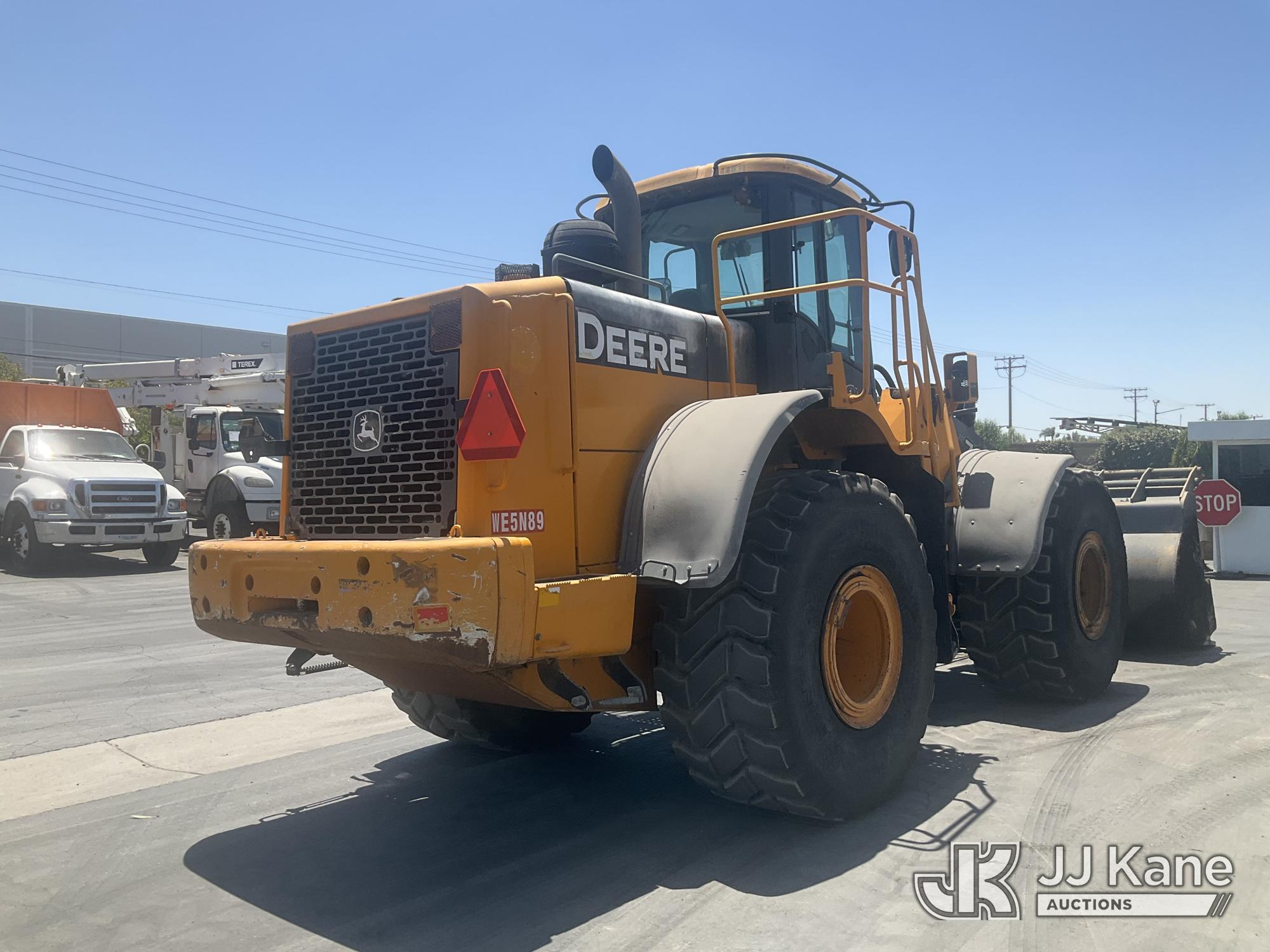 2006 John Deere 744J