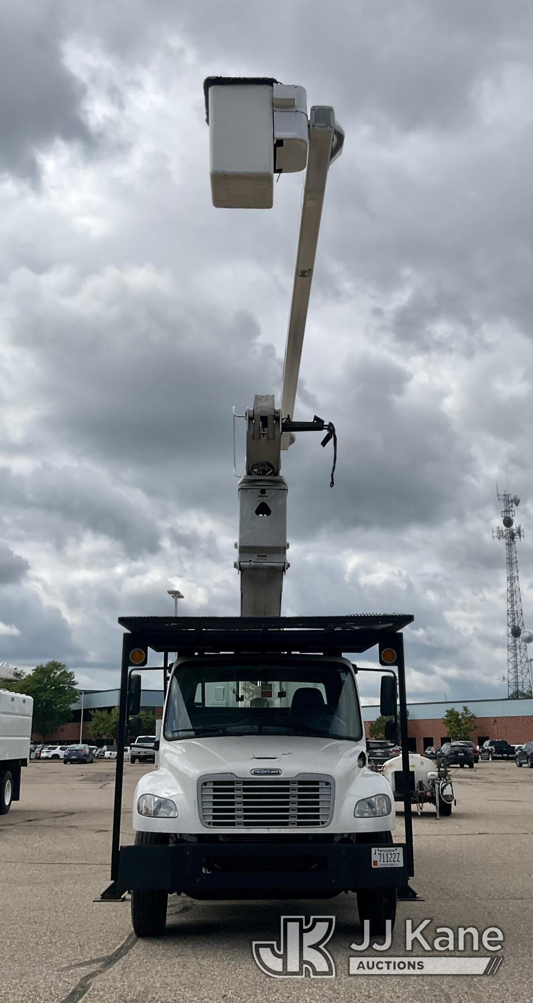 2019 Freightliner M2 106