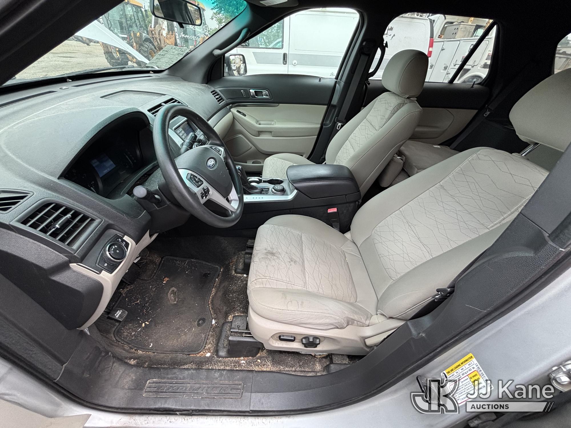 2015 Ford Explorer