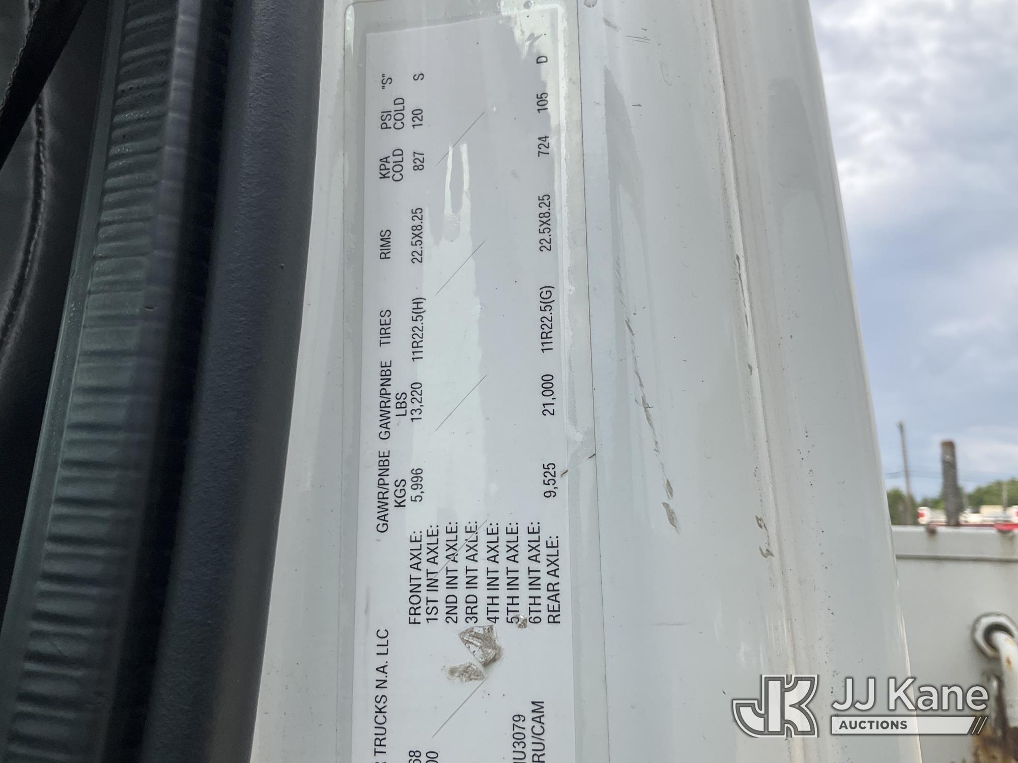 2017 Freightliner M2 106