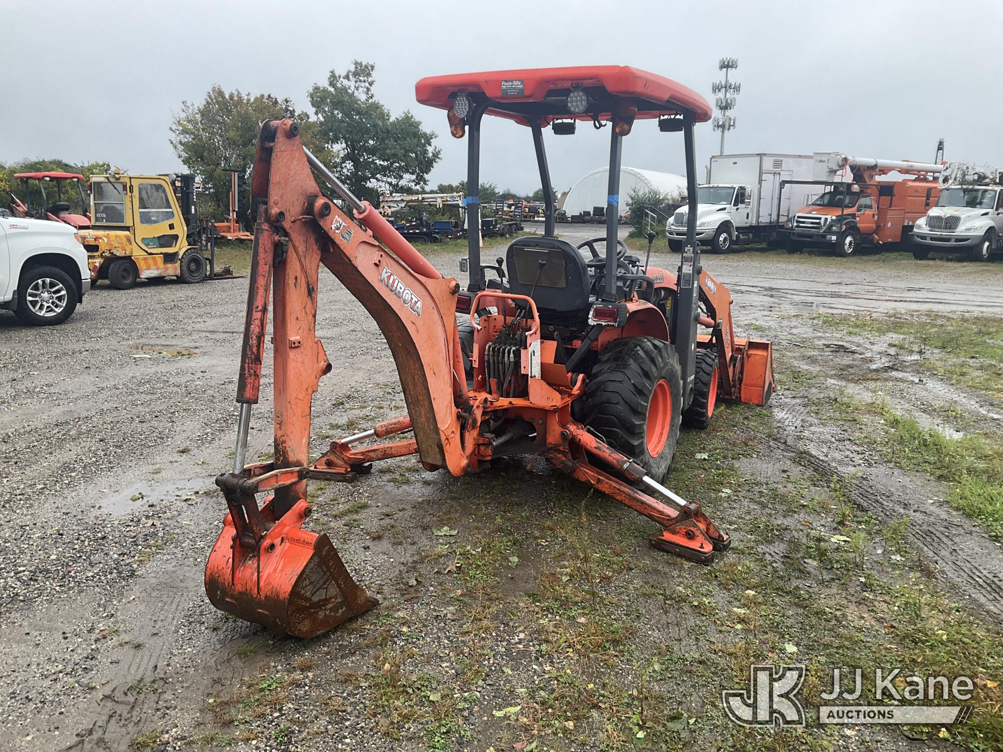 2015 Kubota B26 4X4