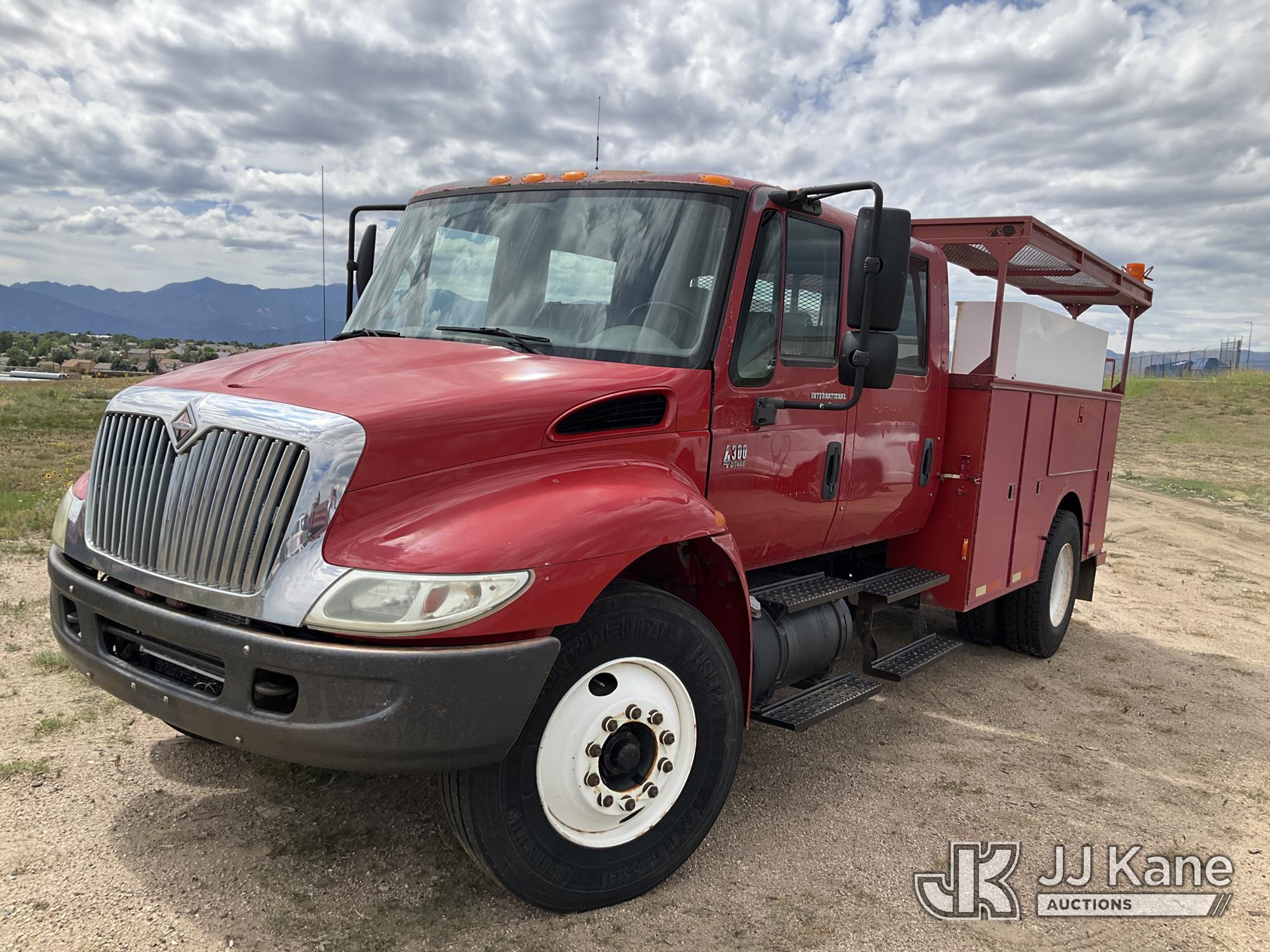 Photo of 2004 International 4300