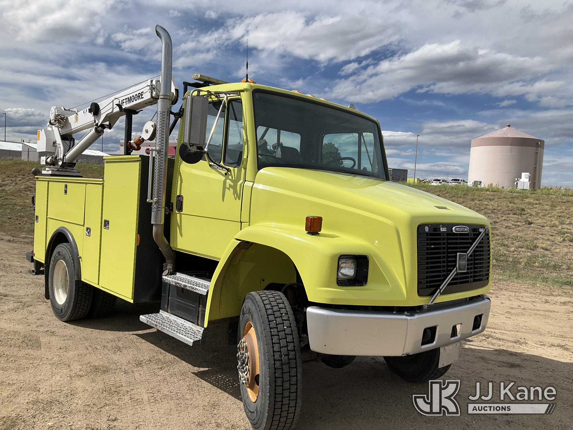 2002 Freightliner FL70
