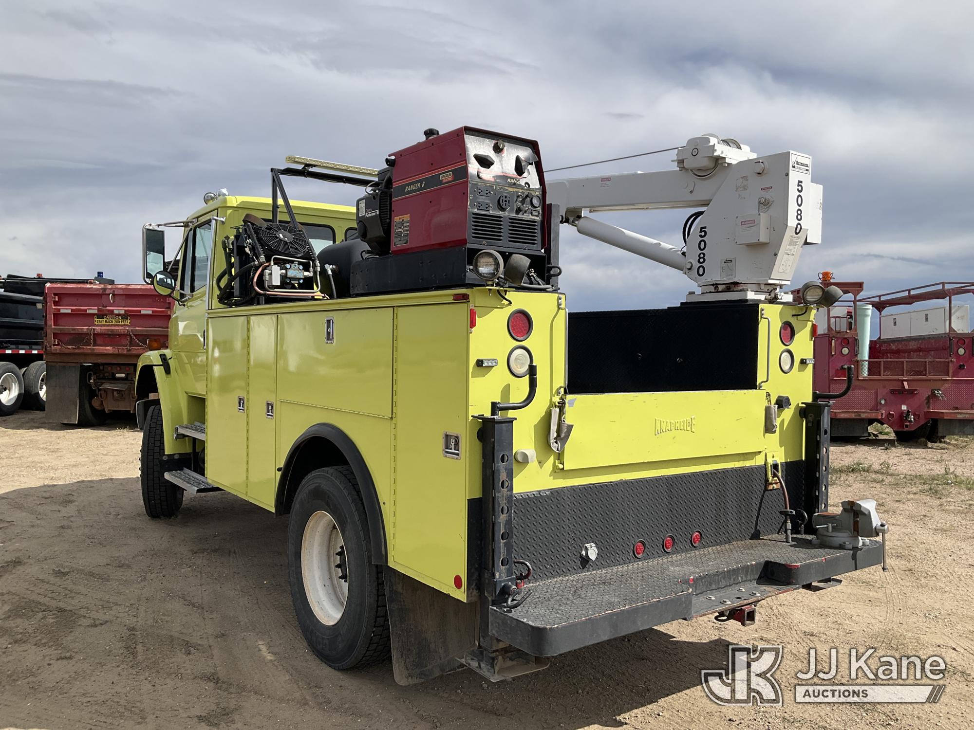 2002 Freightliner FL70