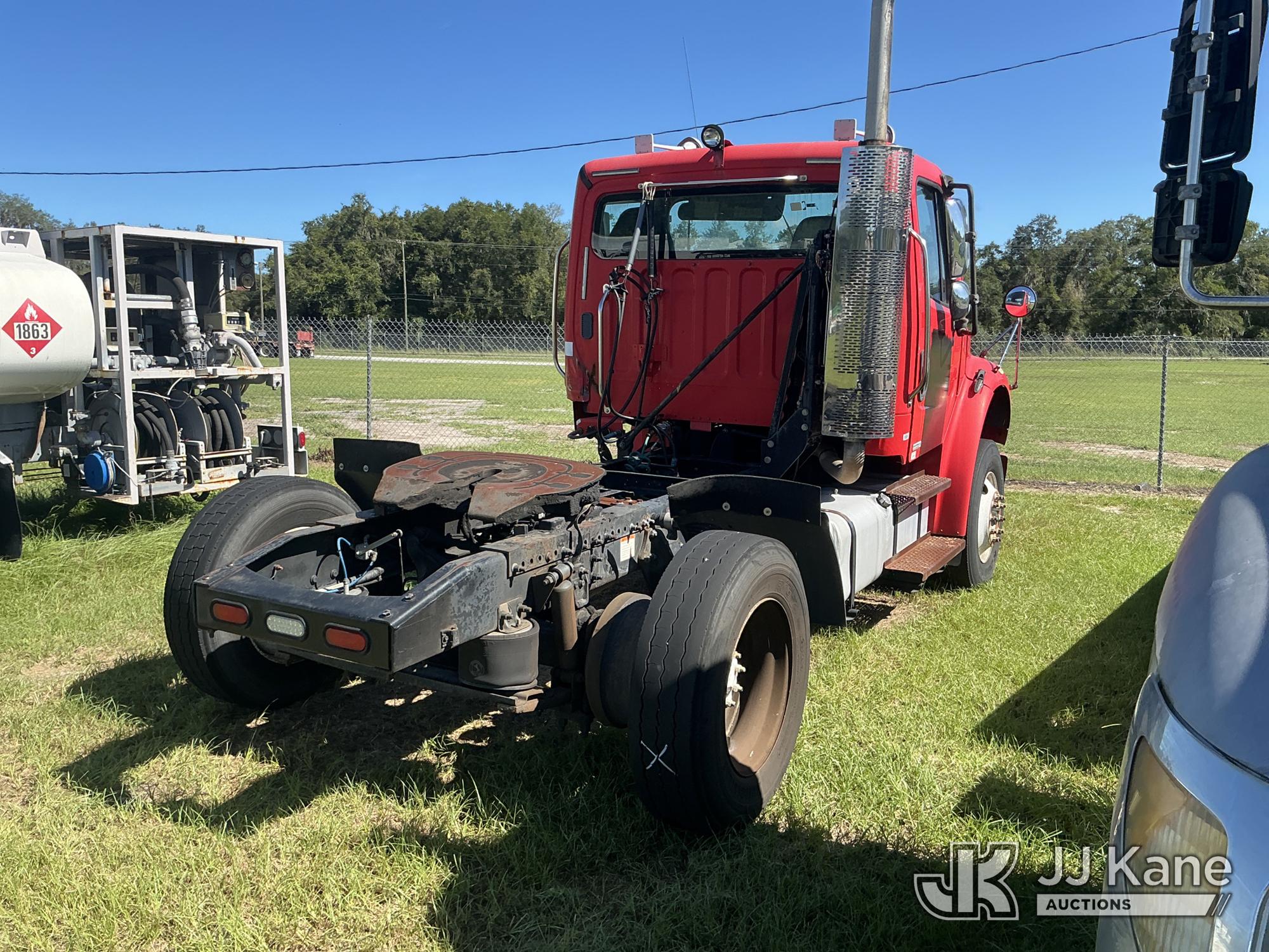 2008 Freightliner M2 106