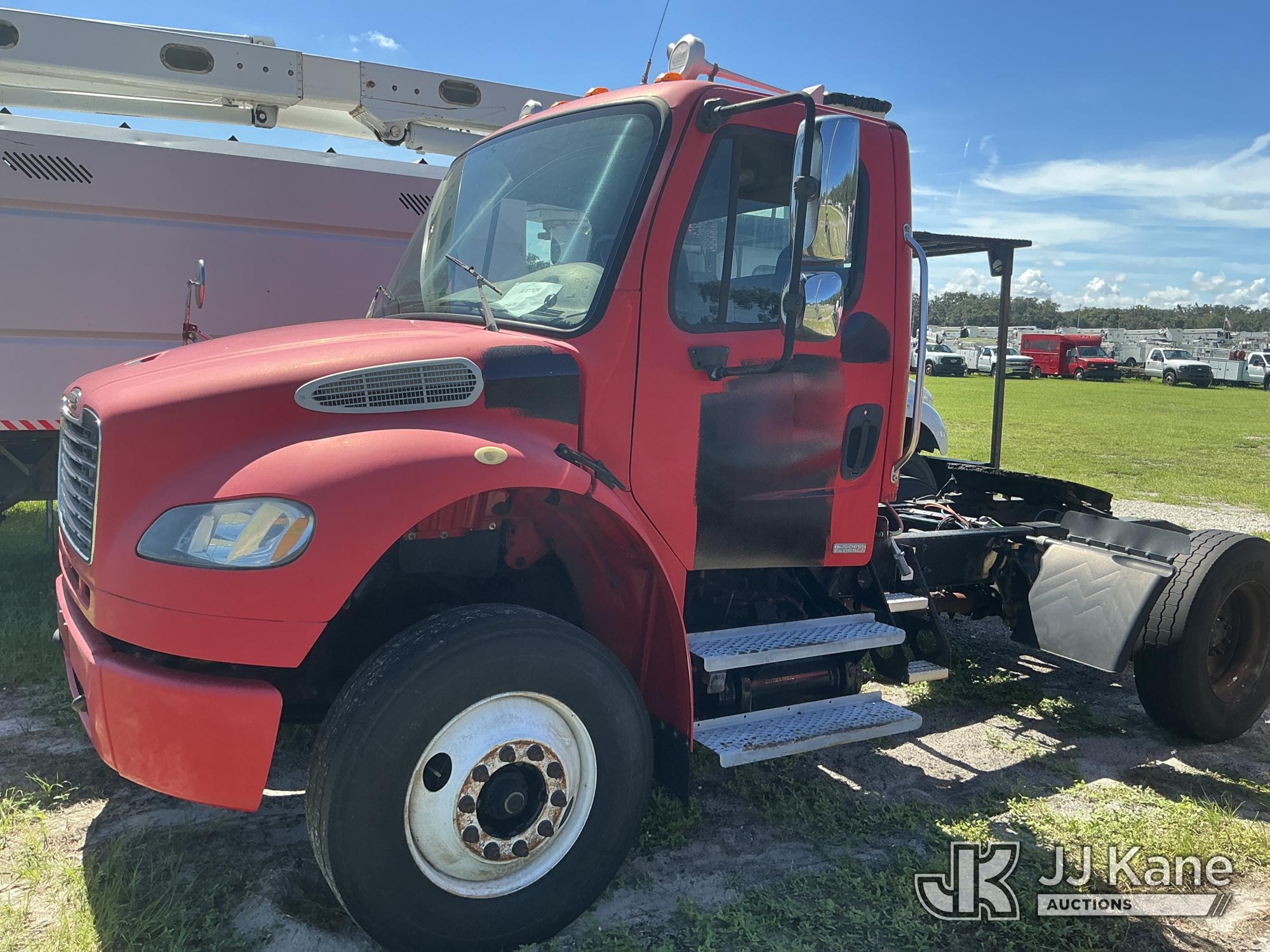 Photo of 2008 Freightliner M2 106