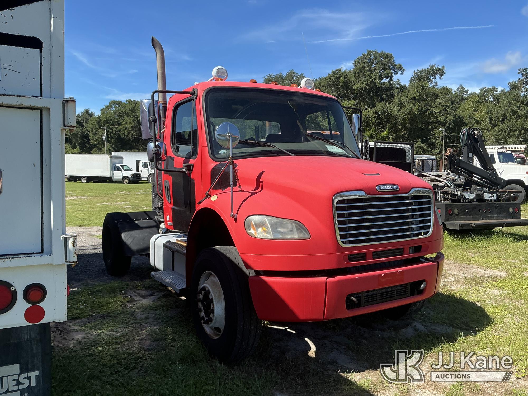 2008 Freightliner M2 106