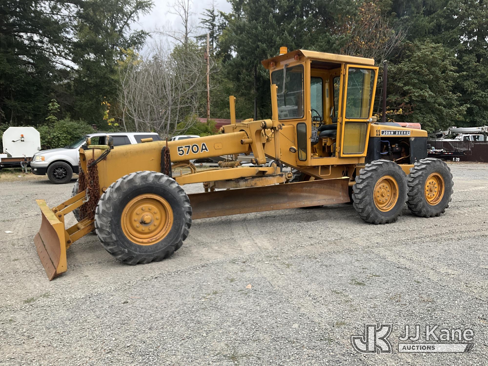 Photo of 1972 John Deere 570A