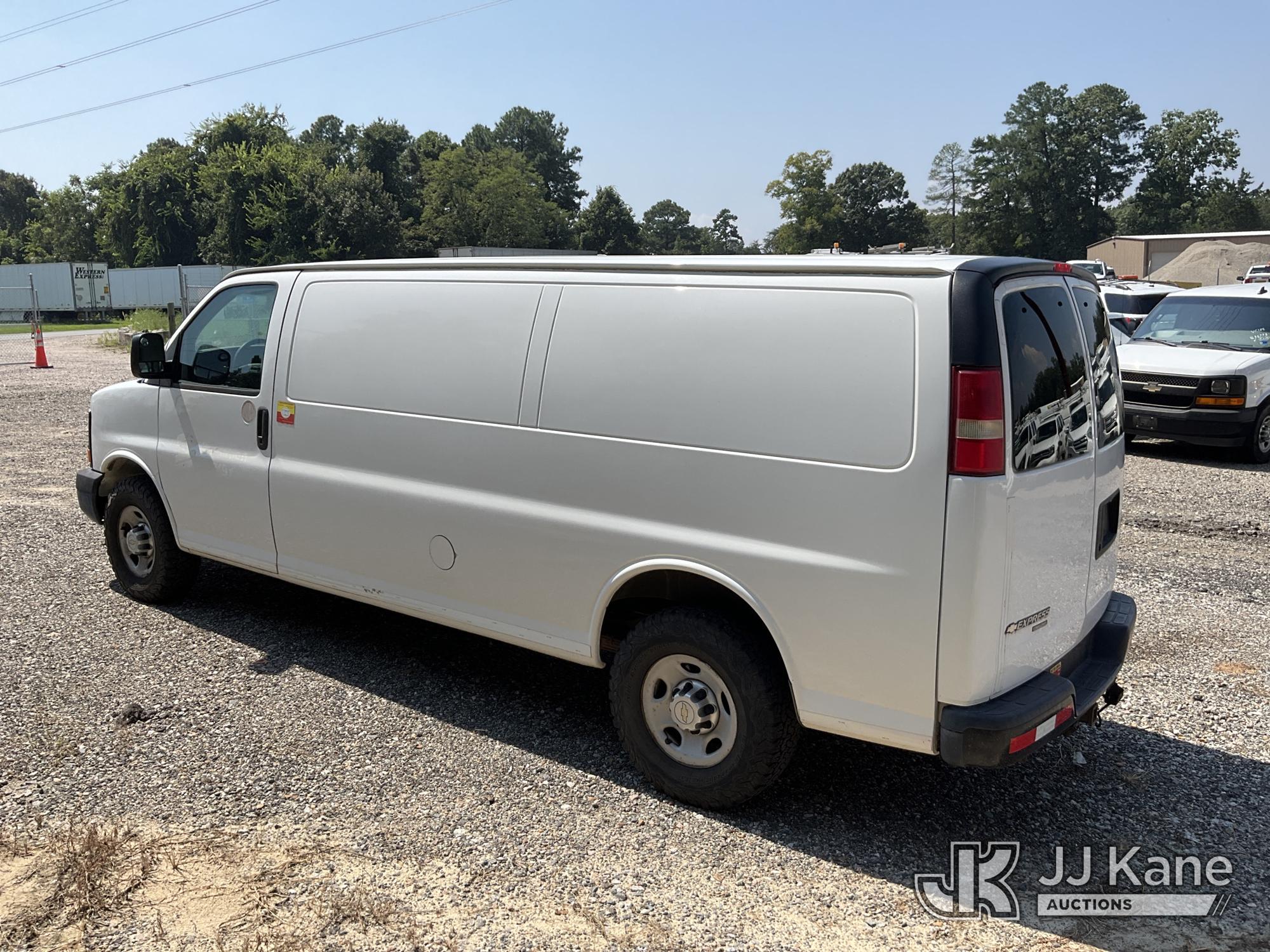 2013 Chevrolet EXPRESS 2500