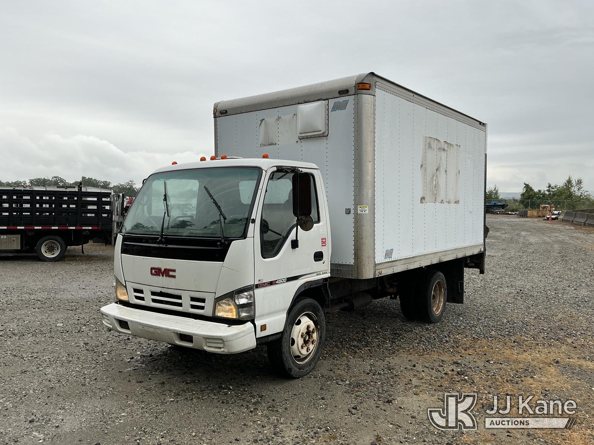 Photo of 2007 GMC W4500