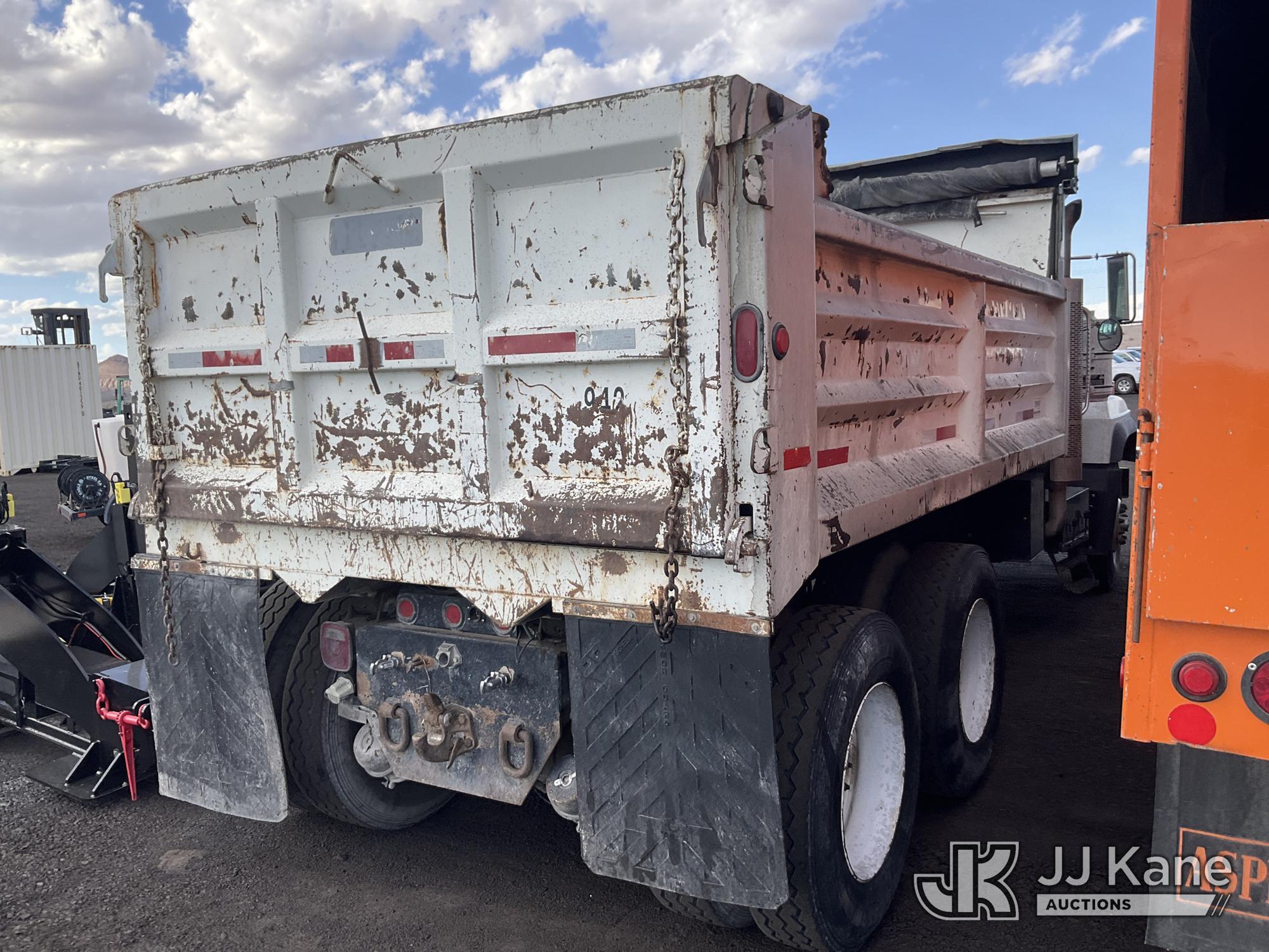 2003 Mack RD600