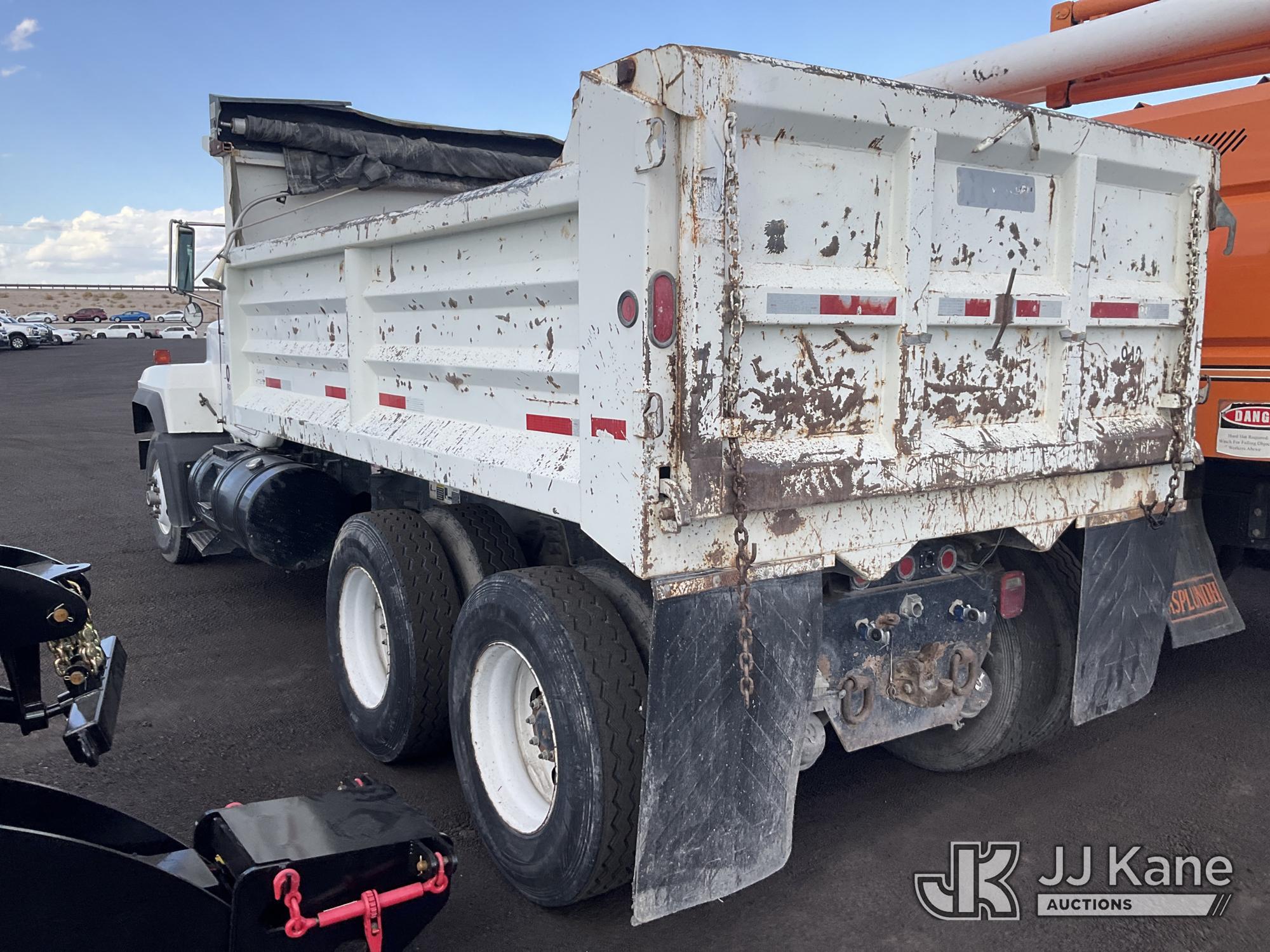 2003 Mack RD600