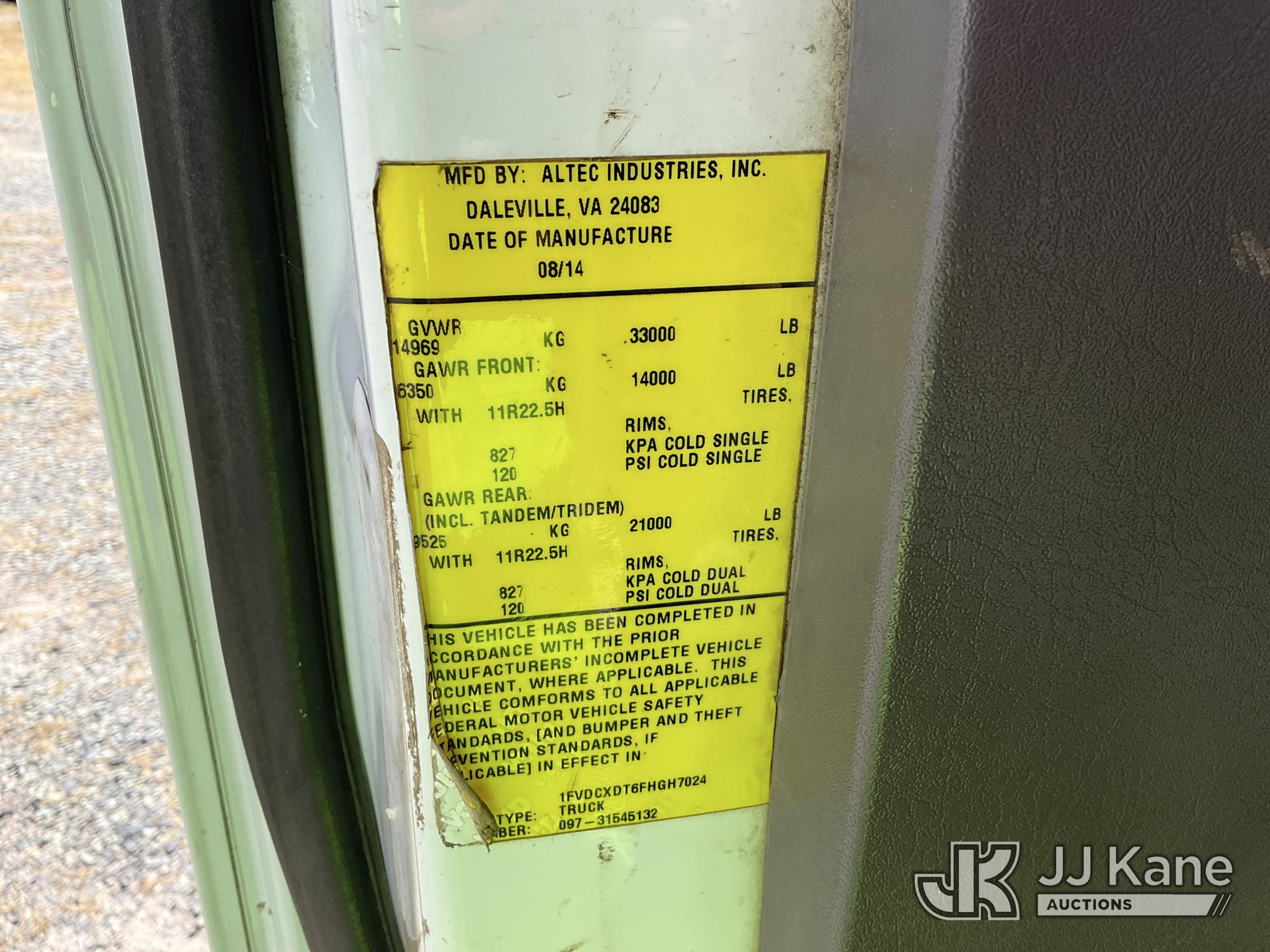 2015 Freightliner M2 106
