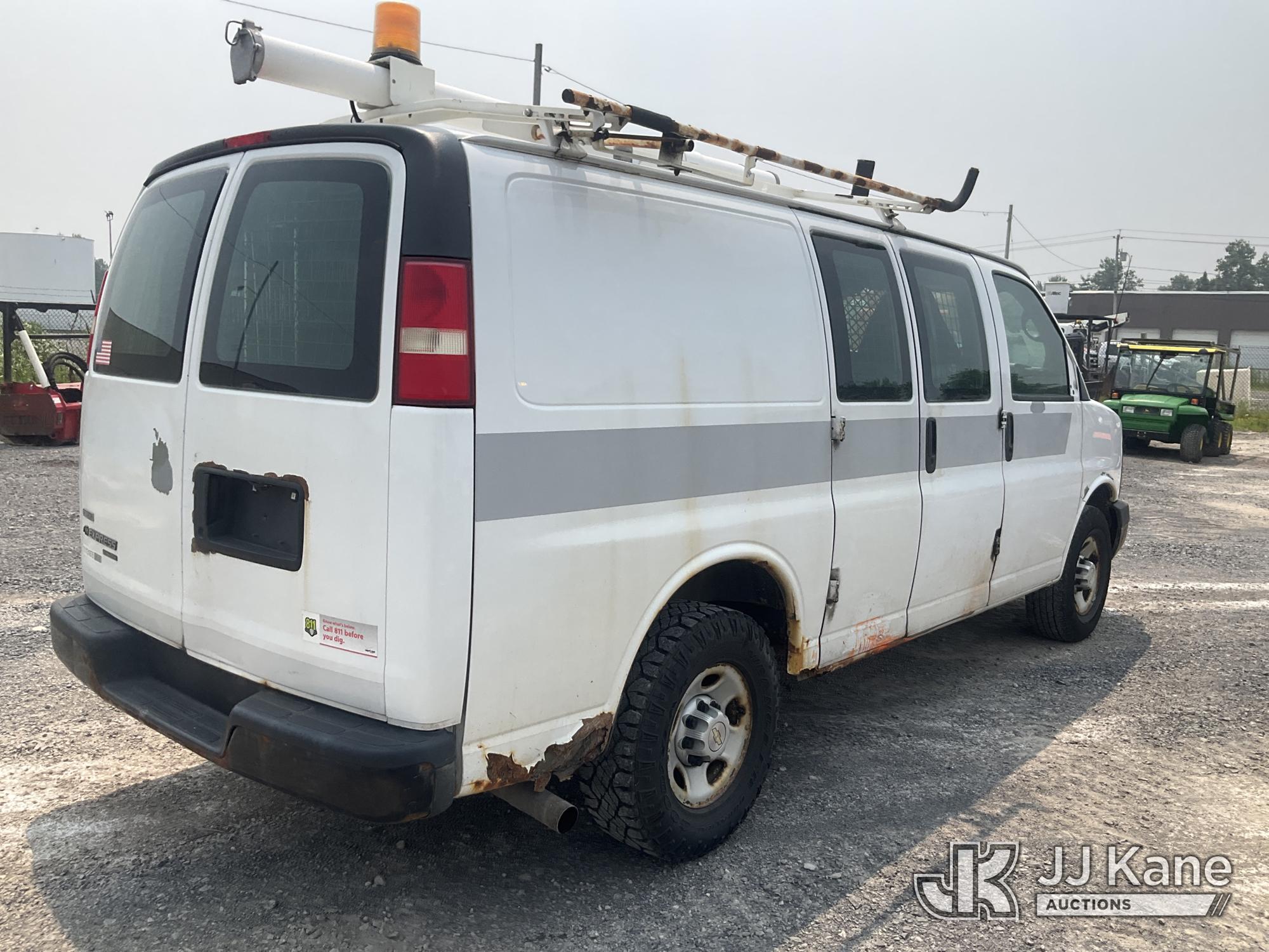 2011 Chevrolet EXPRESS G2500