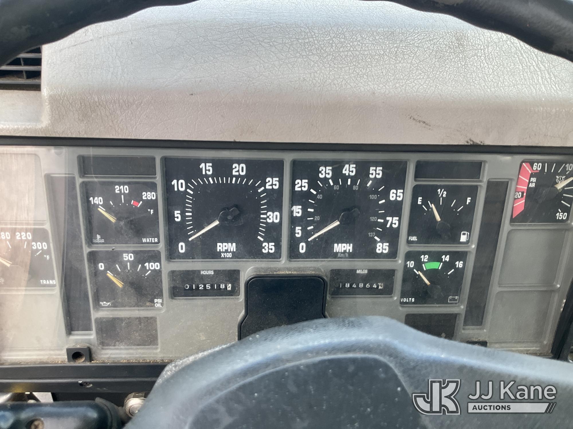 2000 International 4900