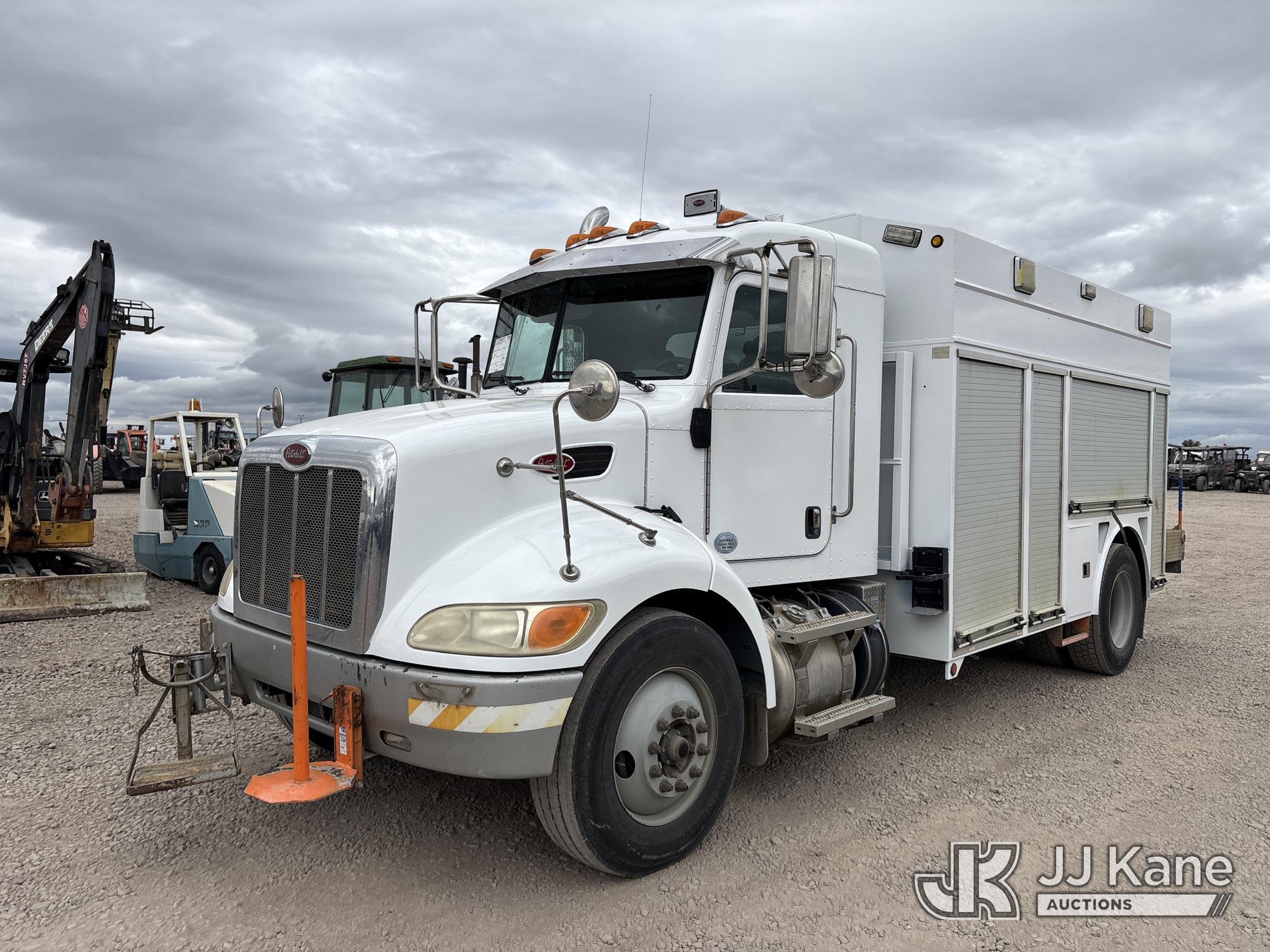 2013 Peterbilt 337