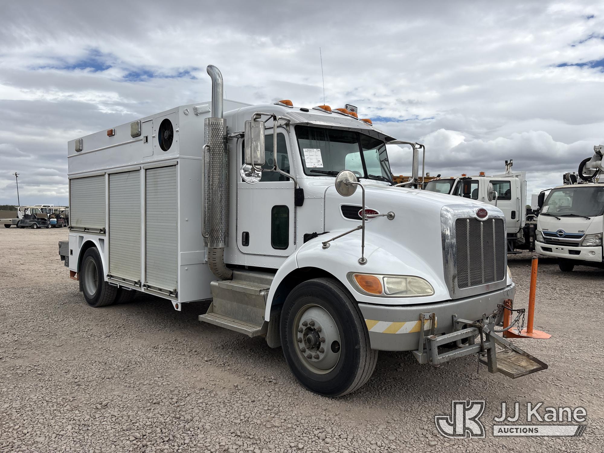 2013 Peterbilt 337