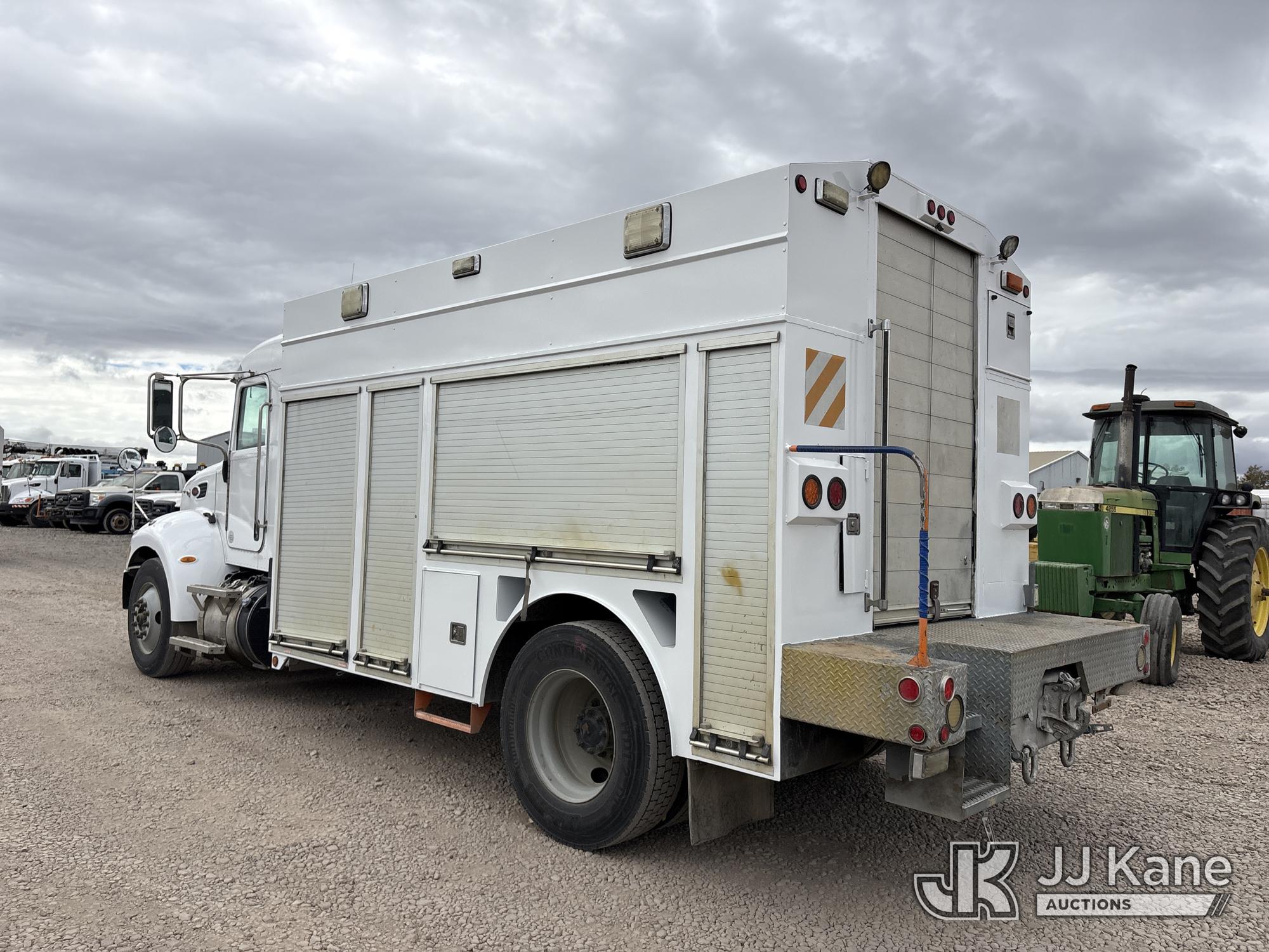 2013 Peterbilt 337