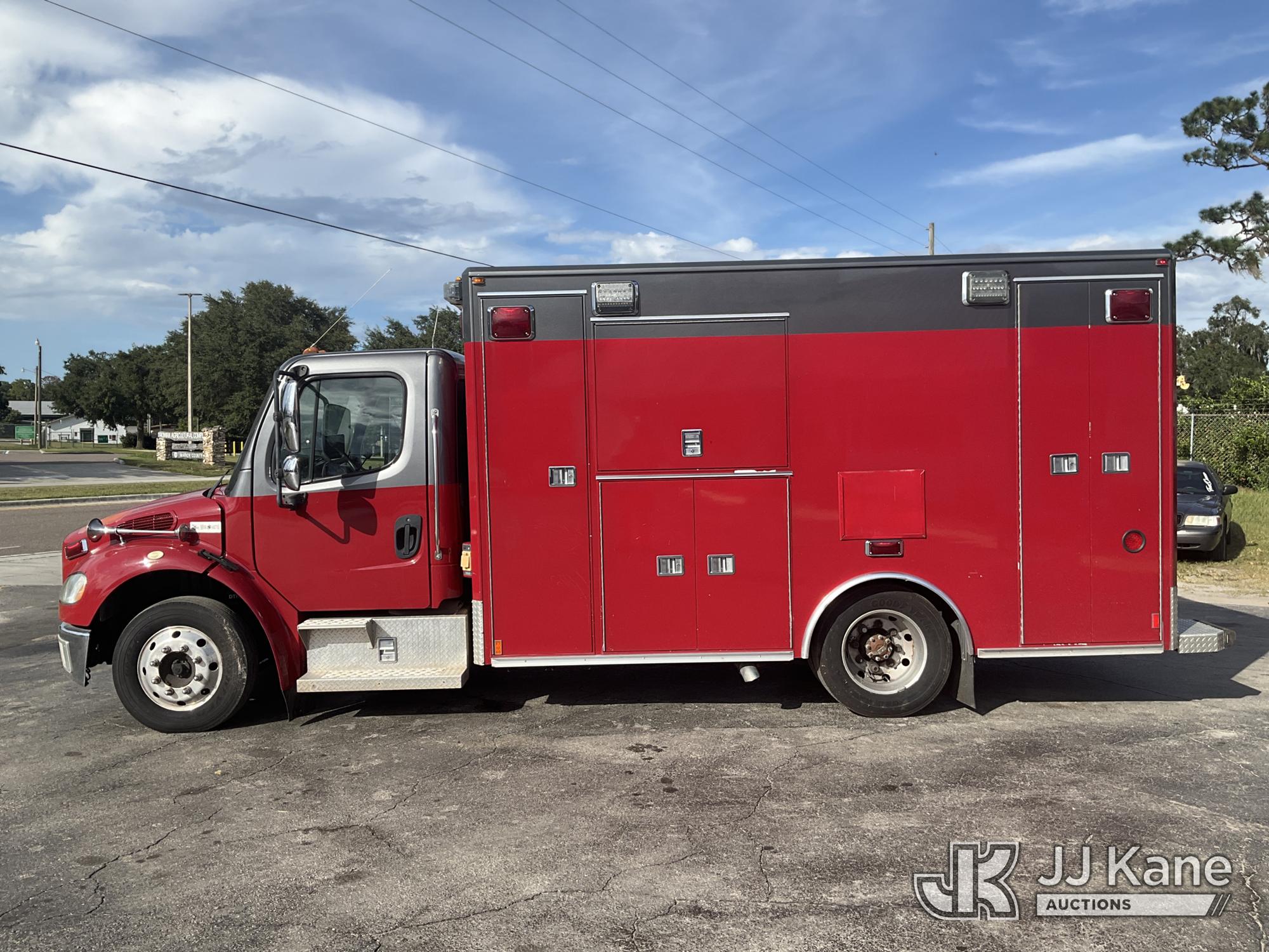 2005 Freightliner M2 106