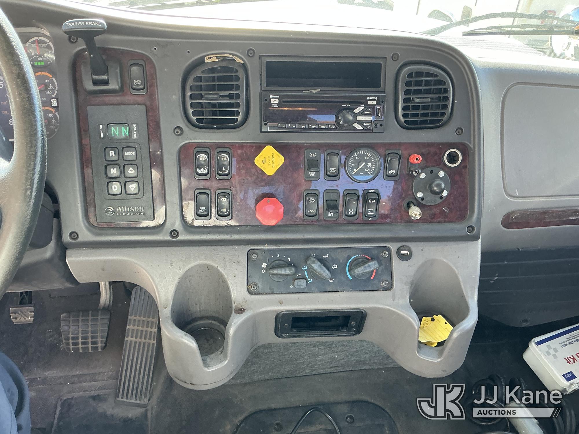 2017 Freightliner M2 112
