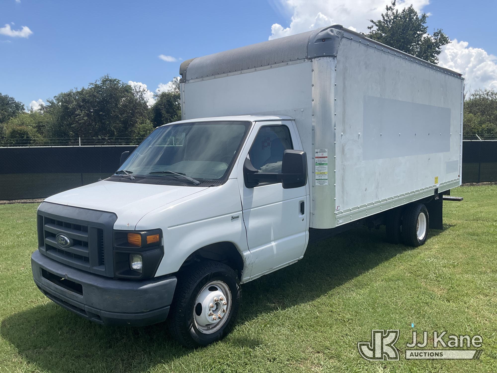 Photo of 2013 Ford E350