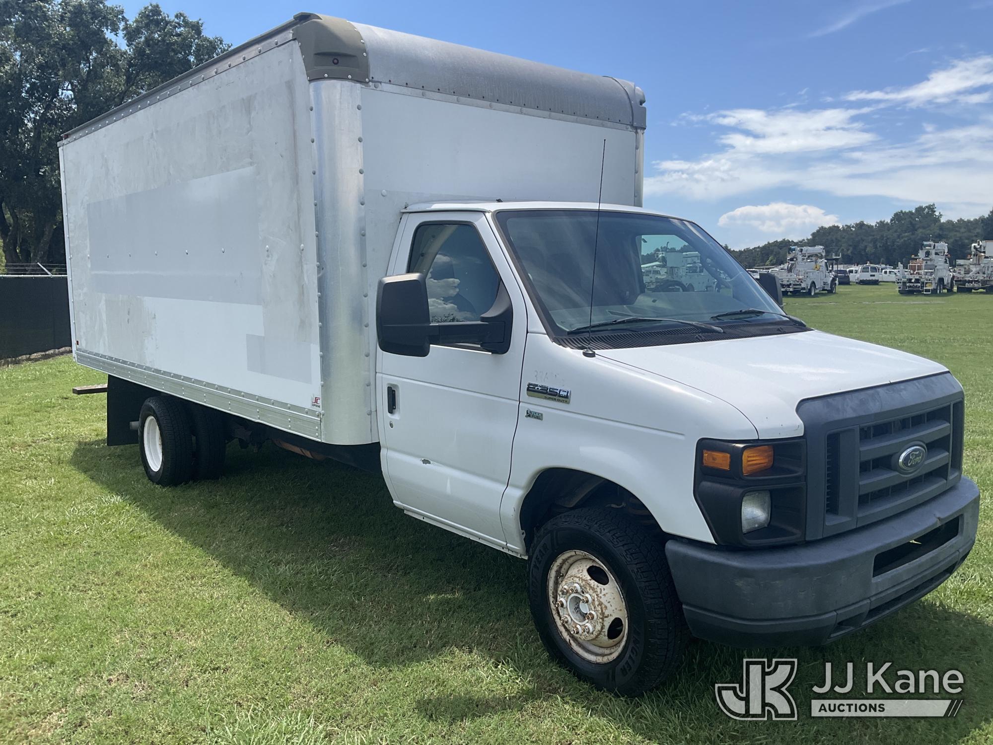 2013 Ford E350