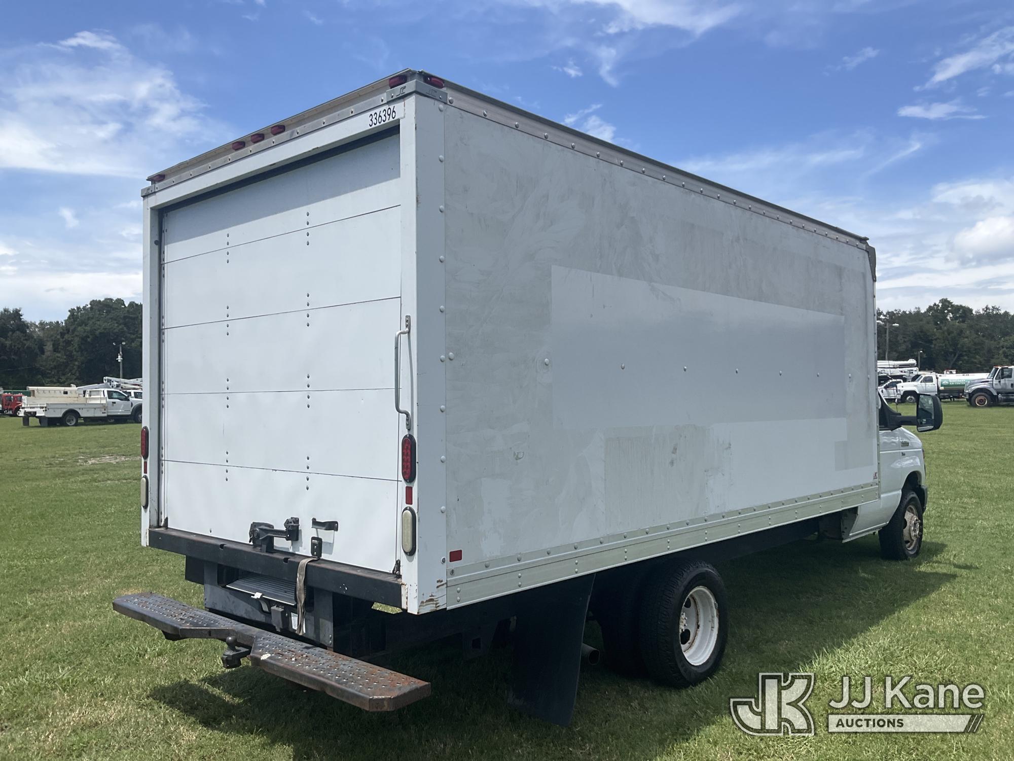 2013 Ford E350