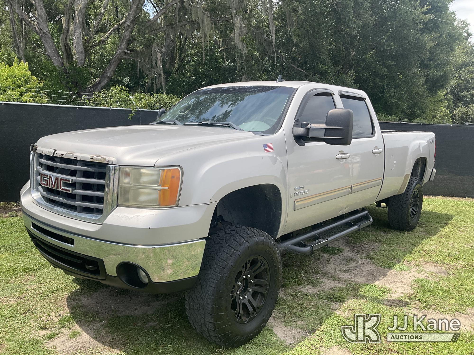 Photo of 2008 GMC Sierra 2500HD 4x4
