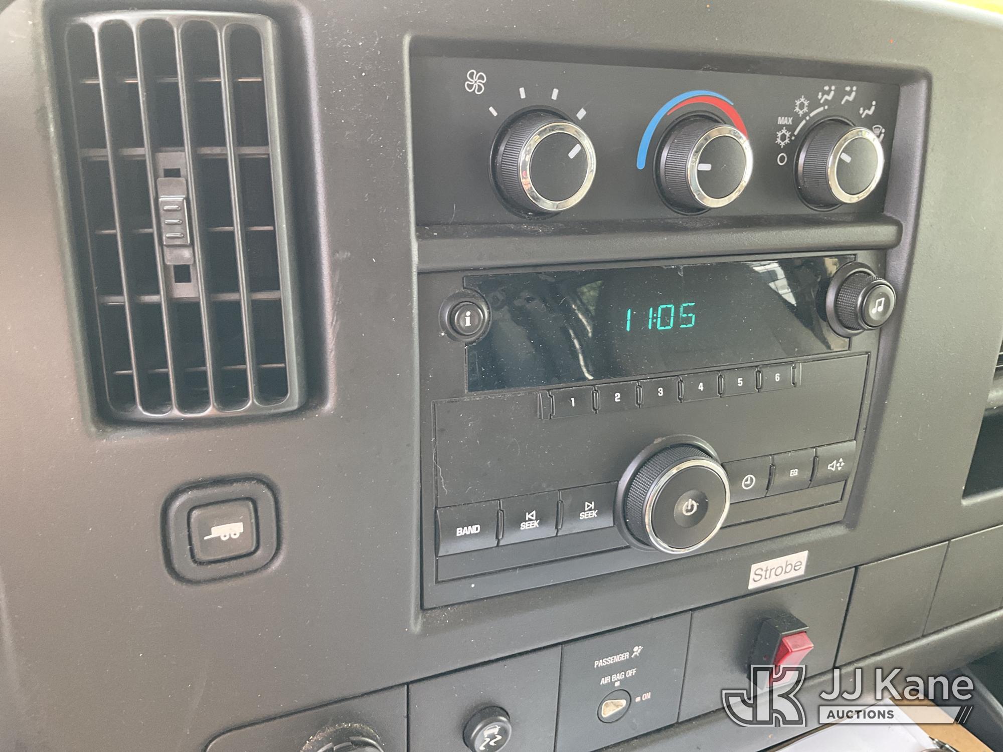 2011 Chevrolet Express G2500