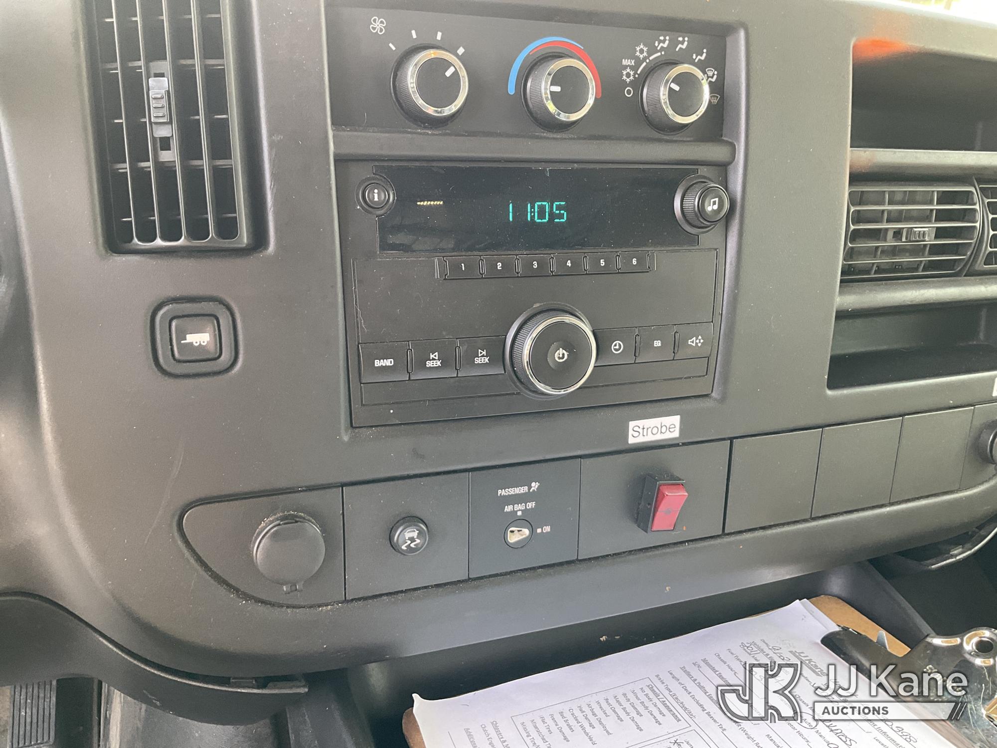 2011 Chevrolet Express G2500