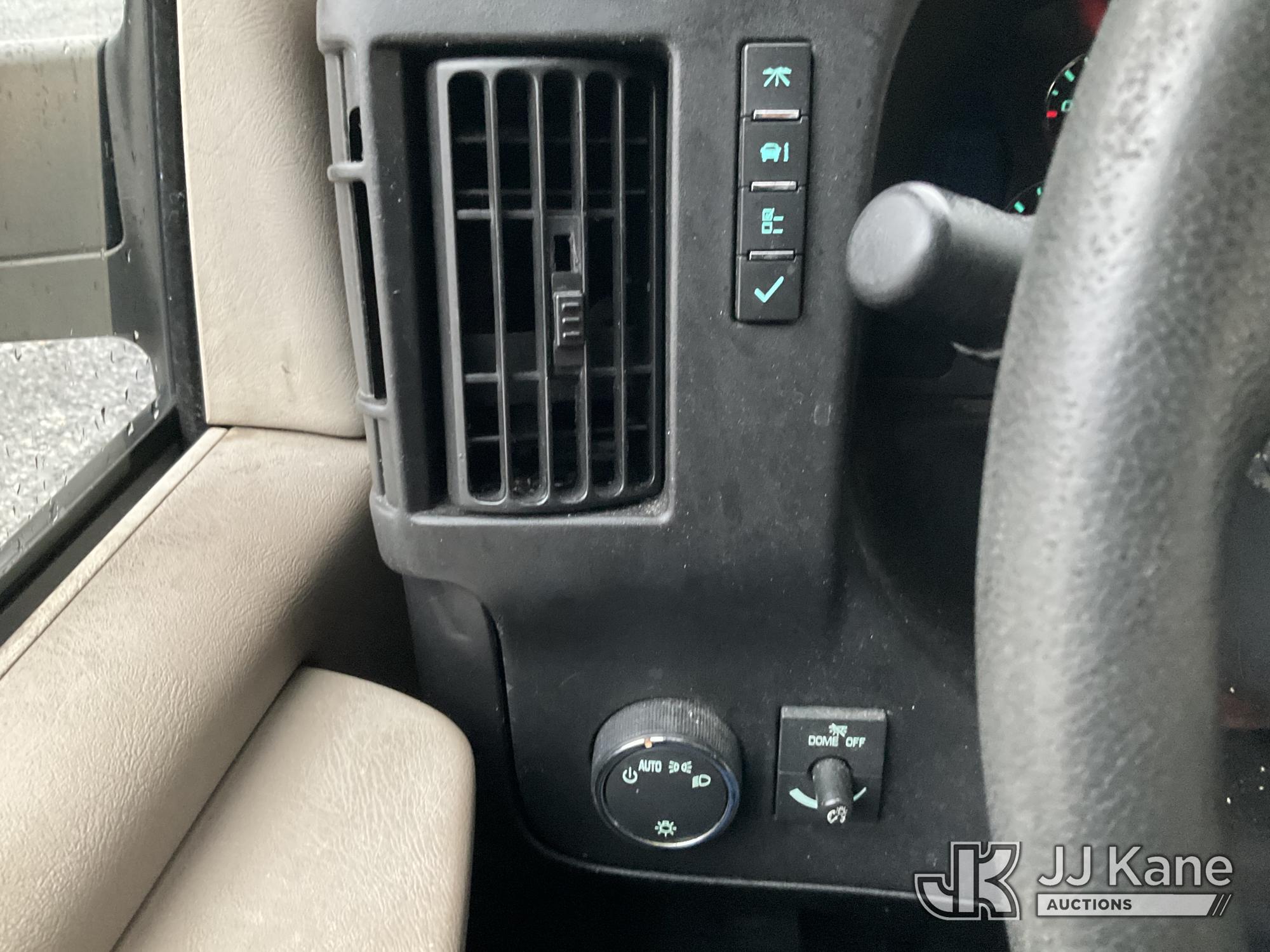 2011 Chevrolet Express G2500