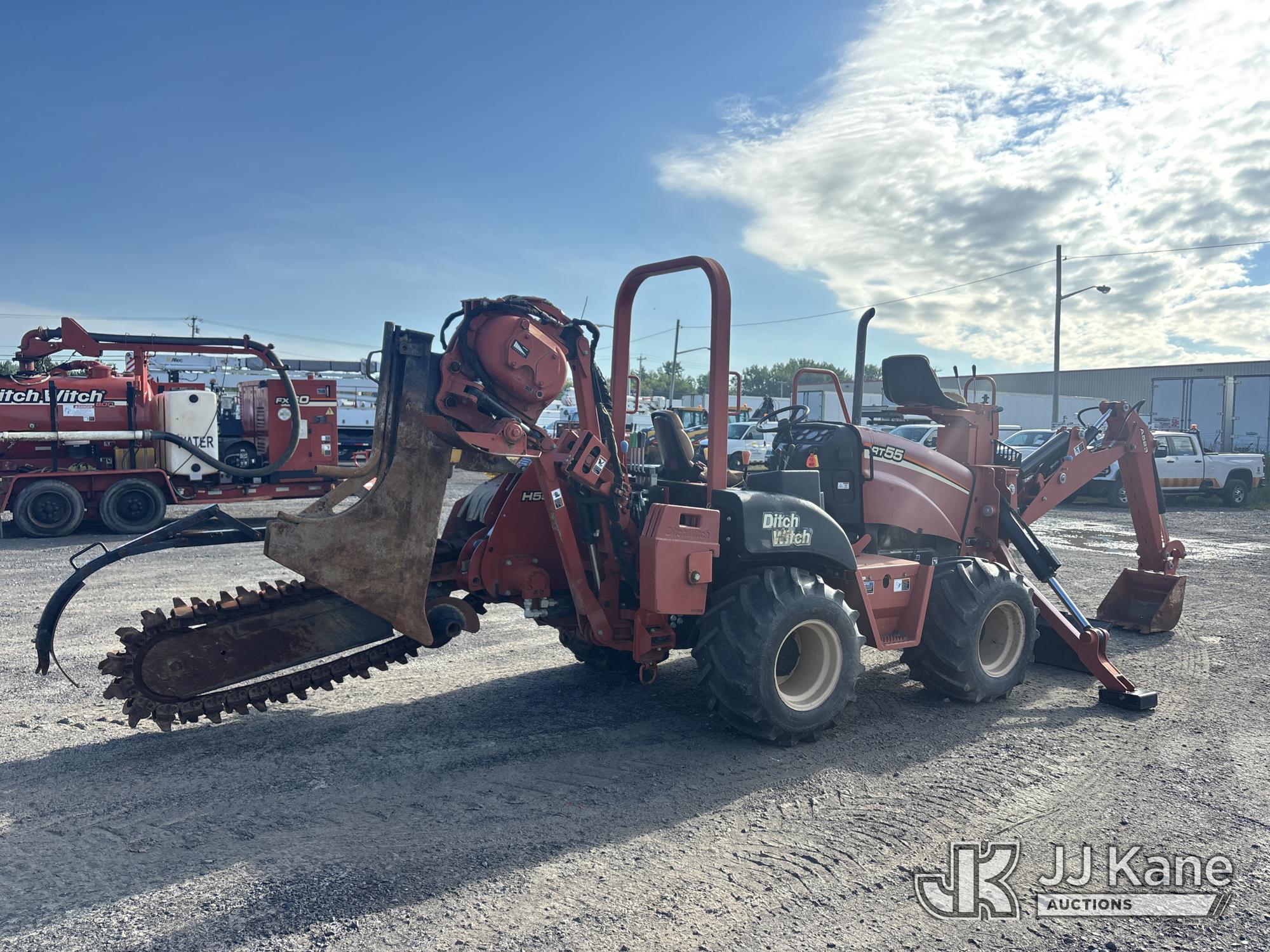 2012 Ditch Witch TRENCHER H553