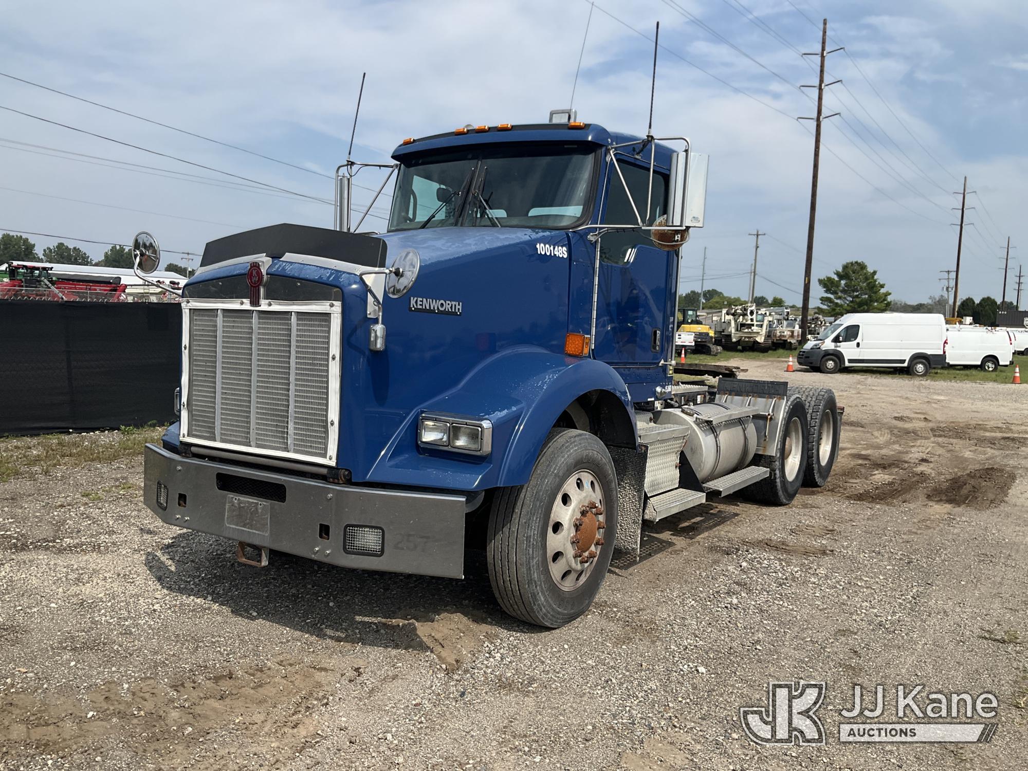 Photo of 2010 Kenworth T800