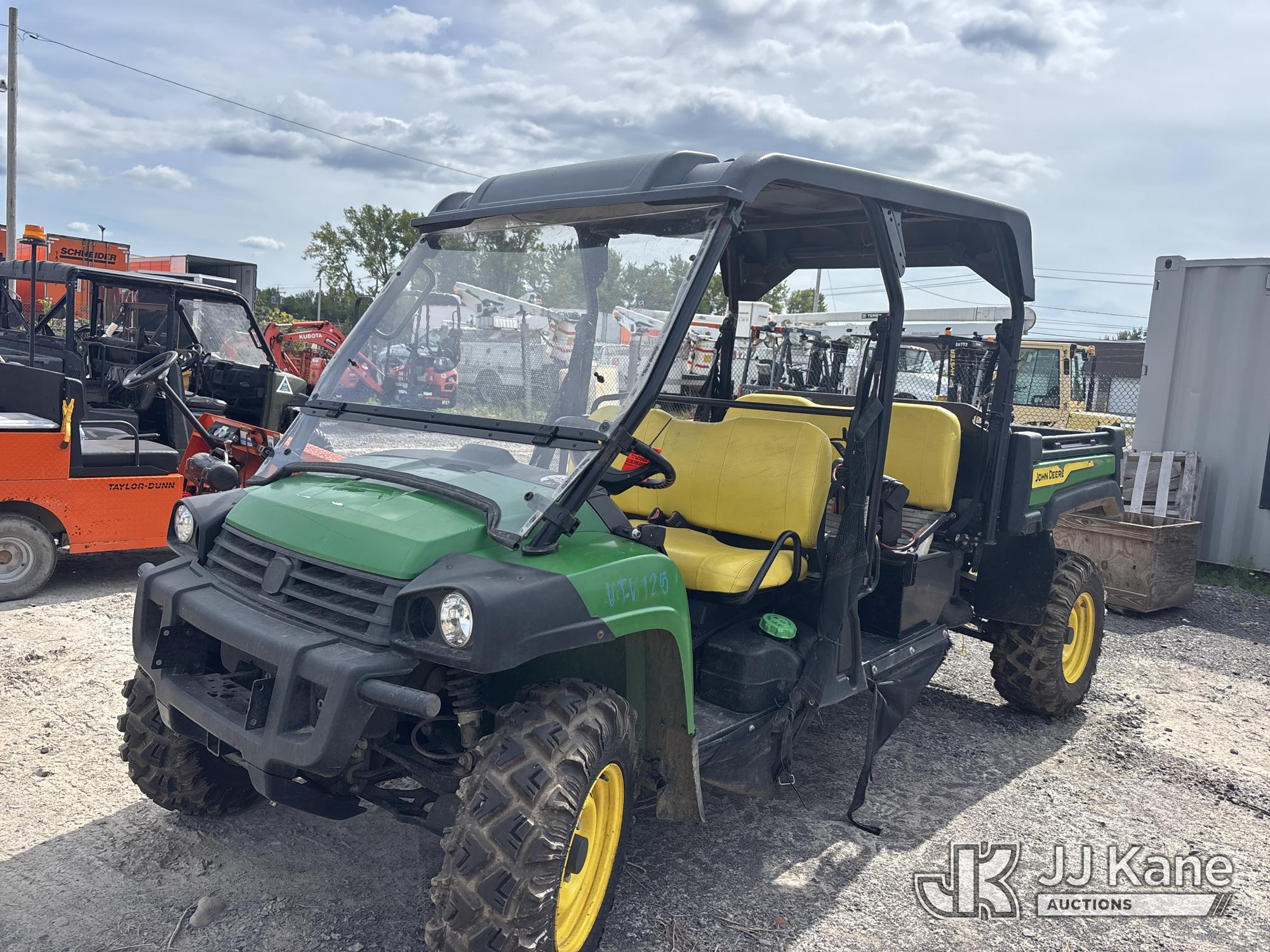 Photo of 2022 John Deere XUV855MS4