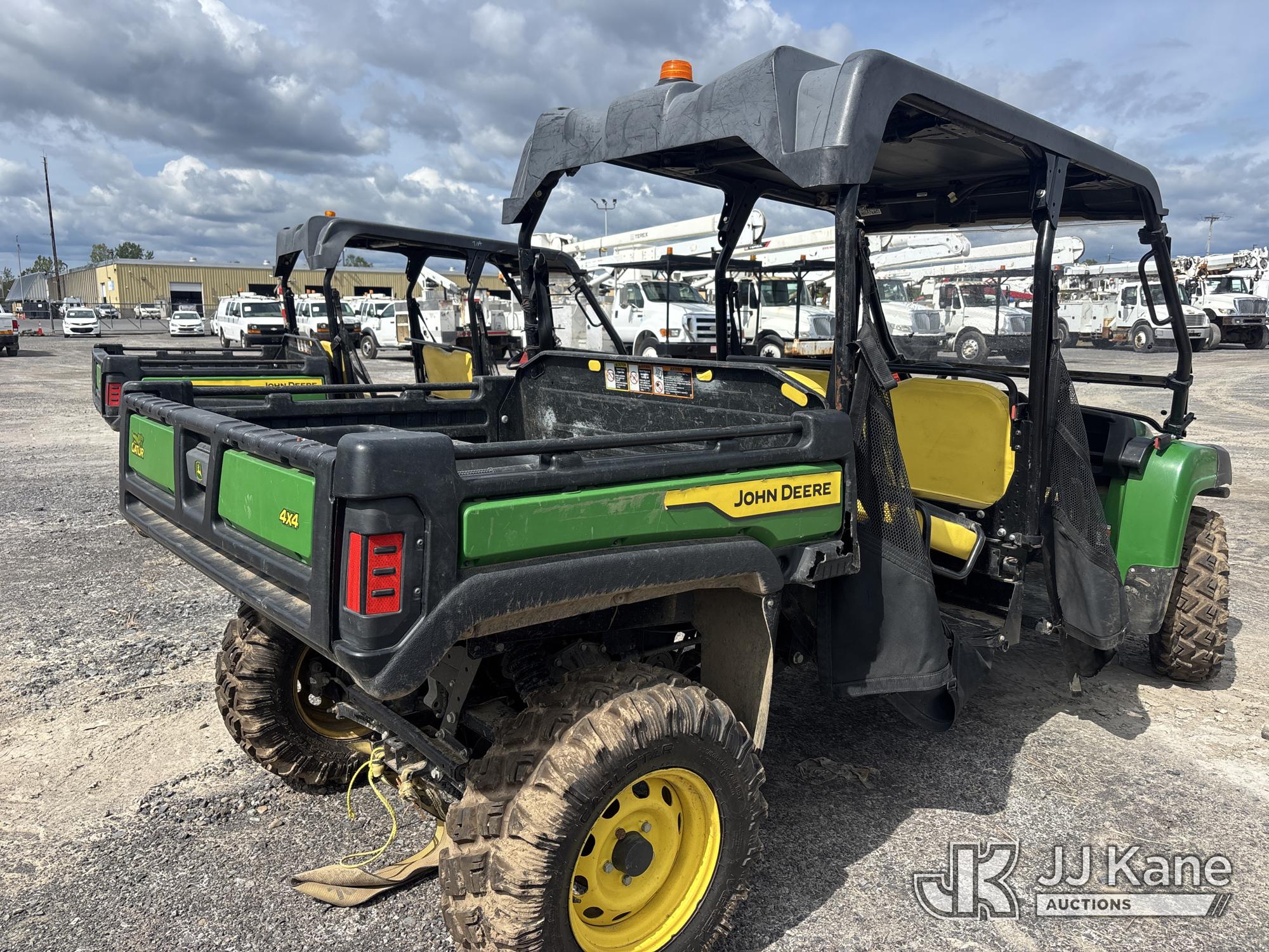 2022 John Deere XUV855MS4